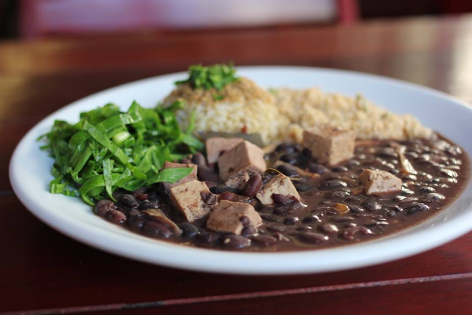 A feijoada vegana é um dos pratos servidos no restaurante. Foto: divulgação Vegan Vegan