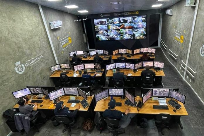 Ação auxiliou na captura de procurado pela Justiça e na recuperação de carro roubado. Foto: Divulgação / PMSCS