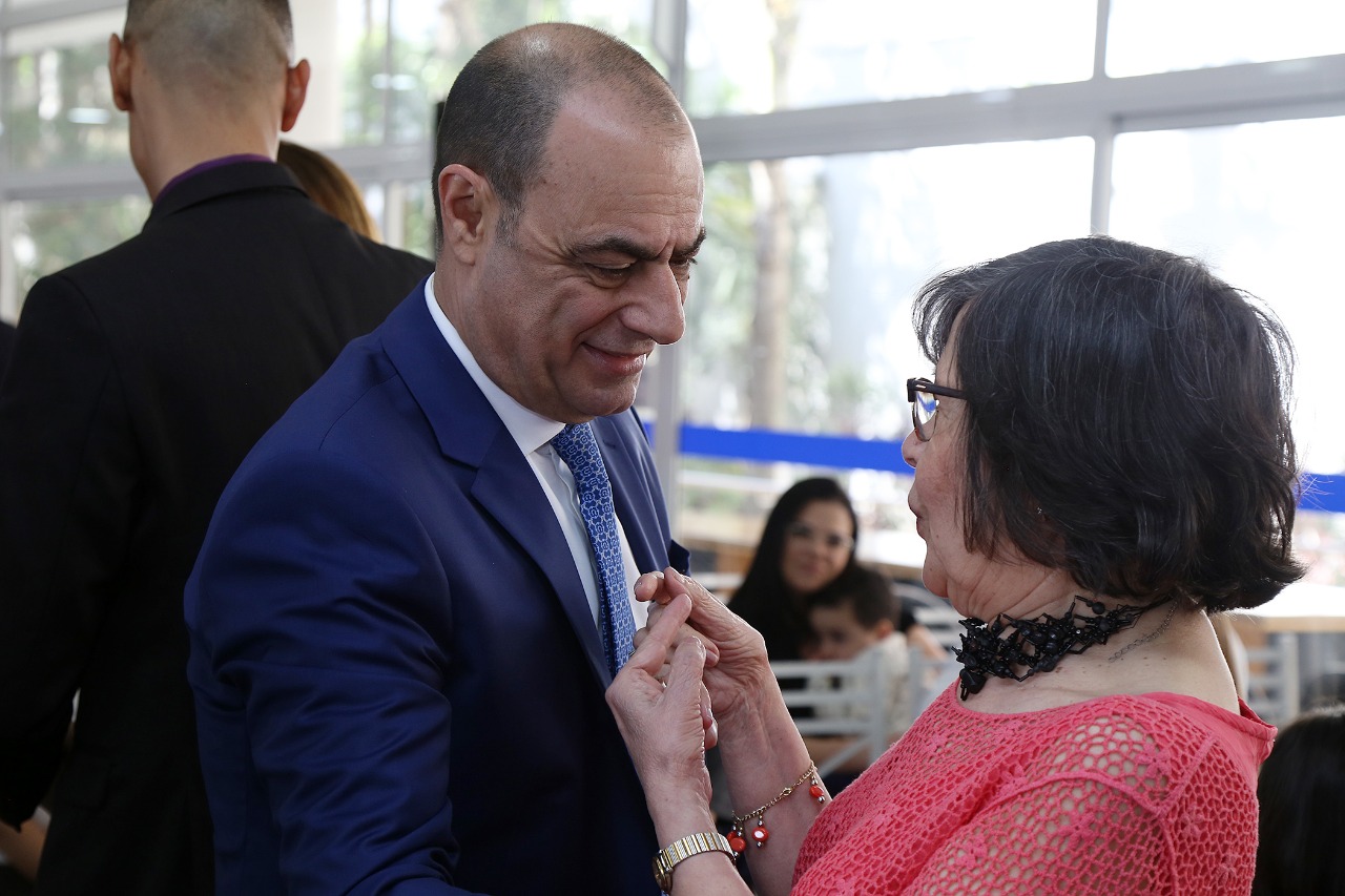 Auricchio homenageia personalidades de destaque com a Medalha di Thiene; USCS recebe a Grande Medalha