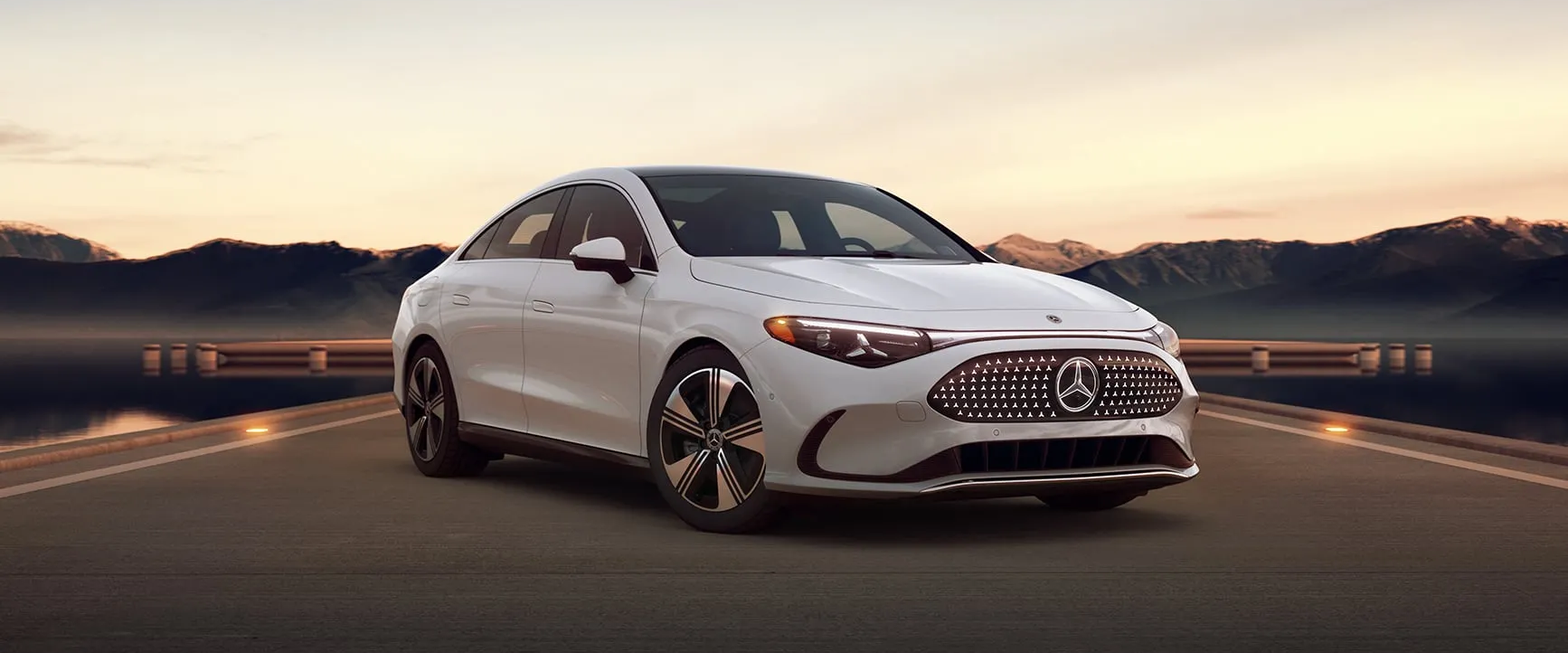 Mercedes-Benz CLA Sedan - Image