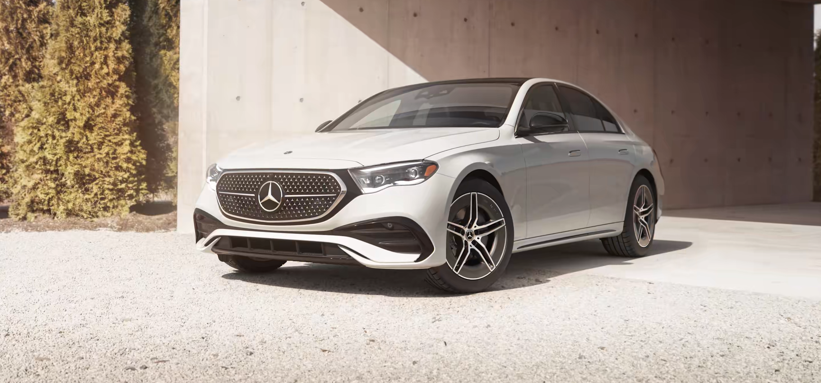 Mercedes-Benz E-Class - Image