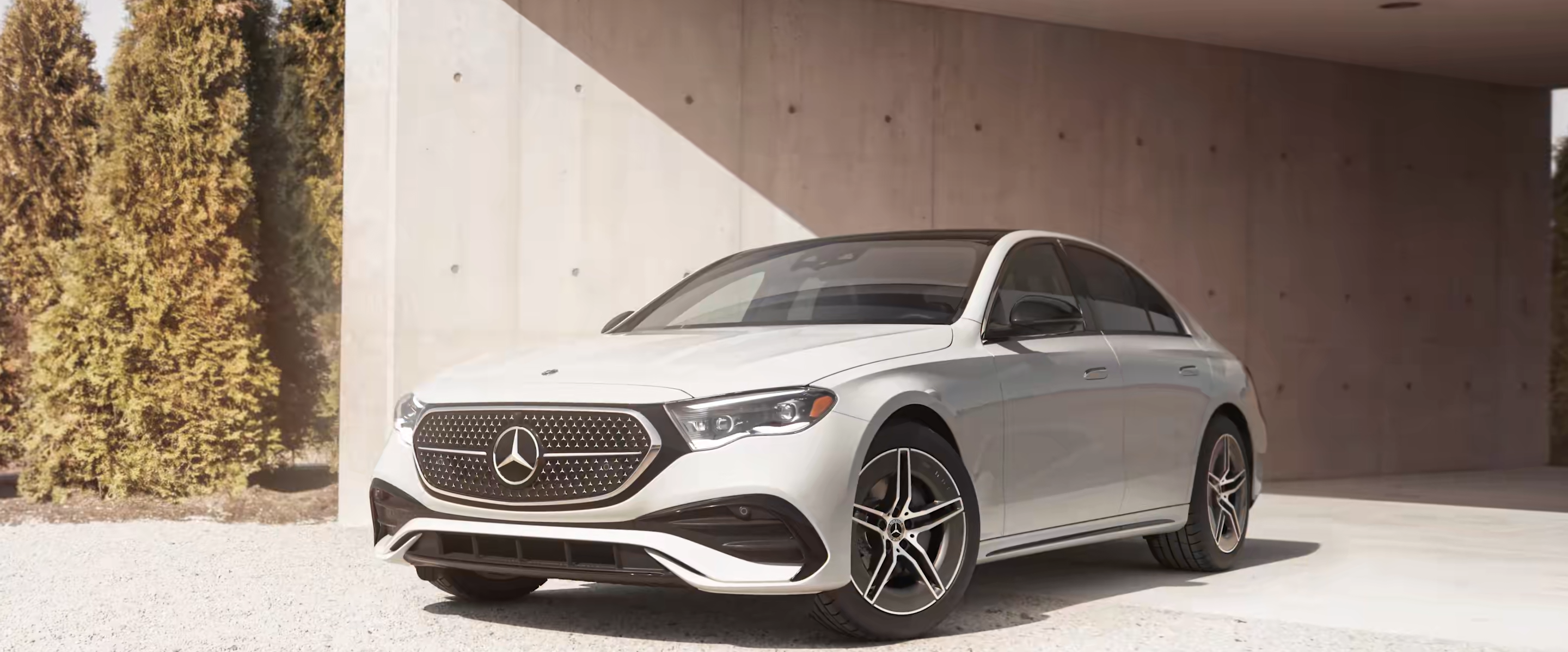 Mercedes-Benz E-Class Sedan - Image