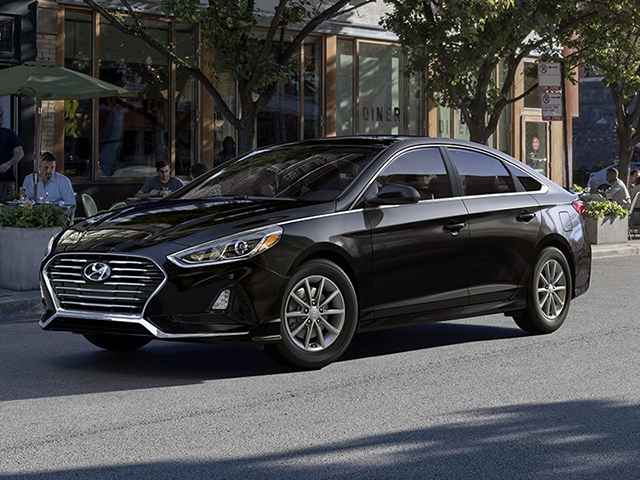 Photo view of 2019 Hyundai Sonata in Black