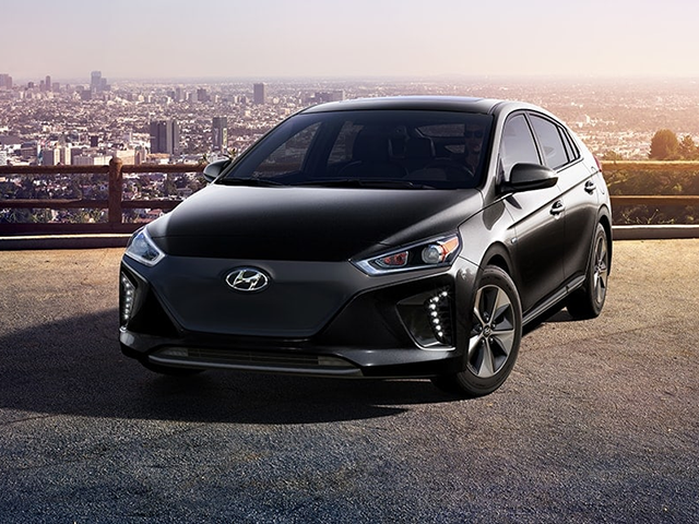 Photo view of 2019 Hyundai Ioniq Electric in Silver