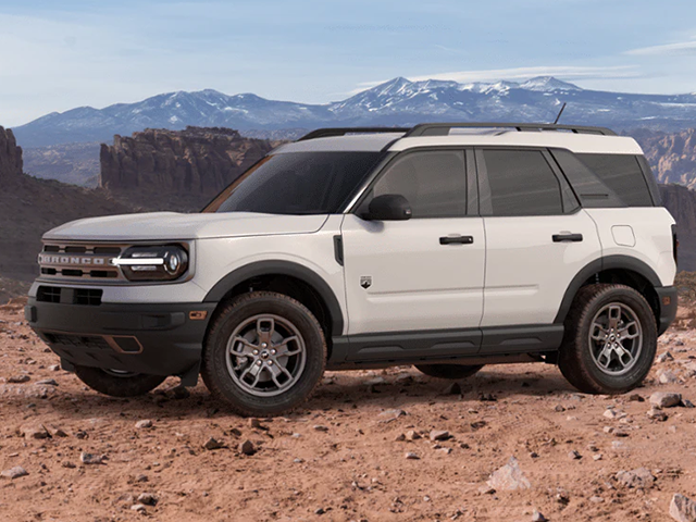 Photo view of 2023 Ford Bronco Sport in White