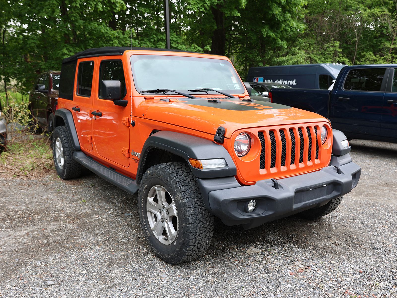 Photo view of 2018 Jeep Wrangler Unlimited in Orange