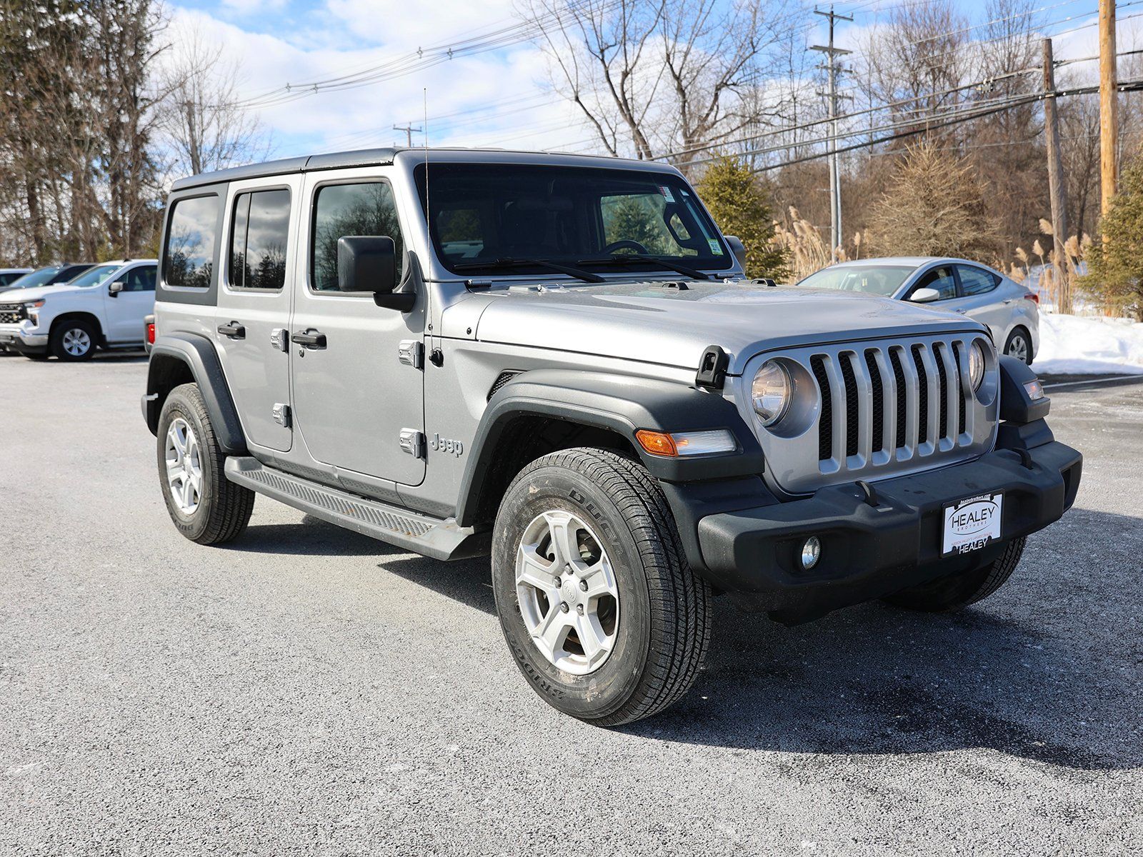 Photo view of 2018 Jeep Wrangler Unlimited in Silver