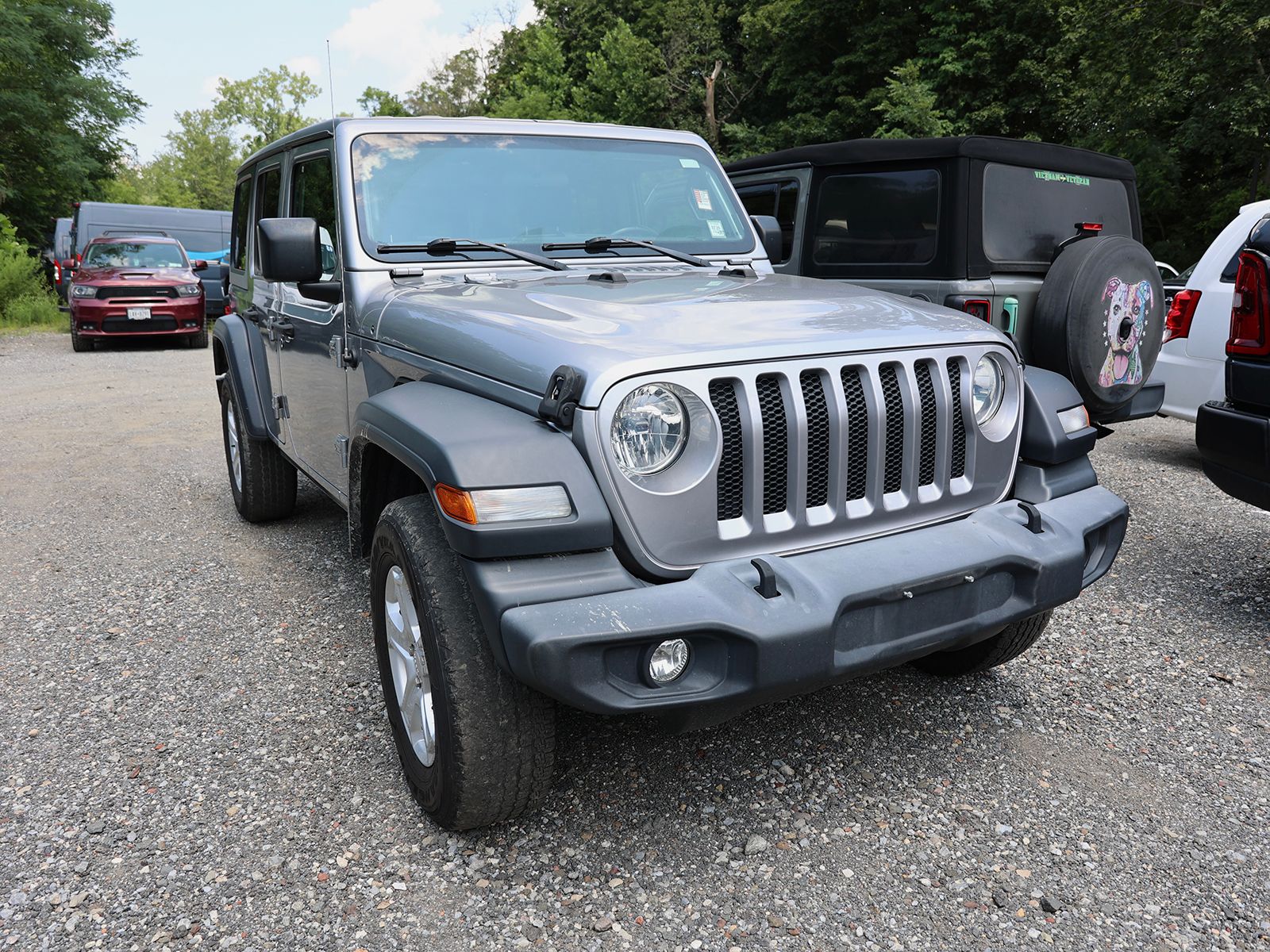 Photo view of 2018 Jeep Wrangler Unlimited in Silver