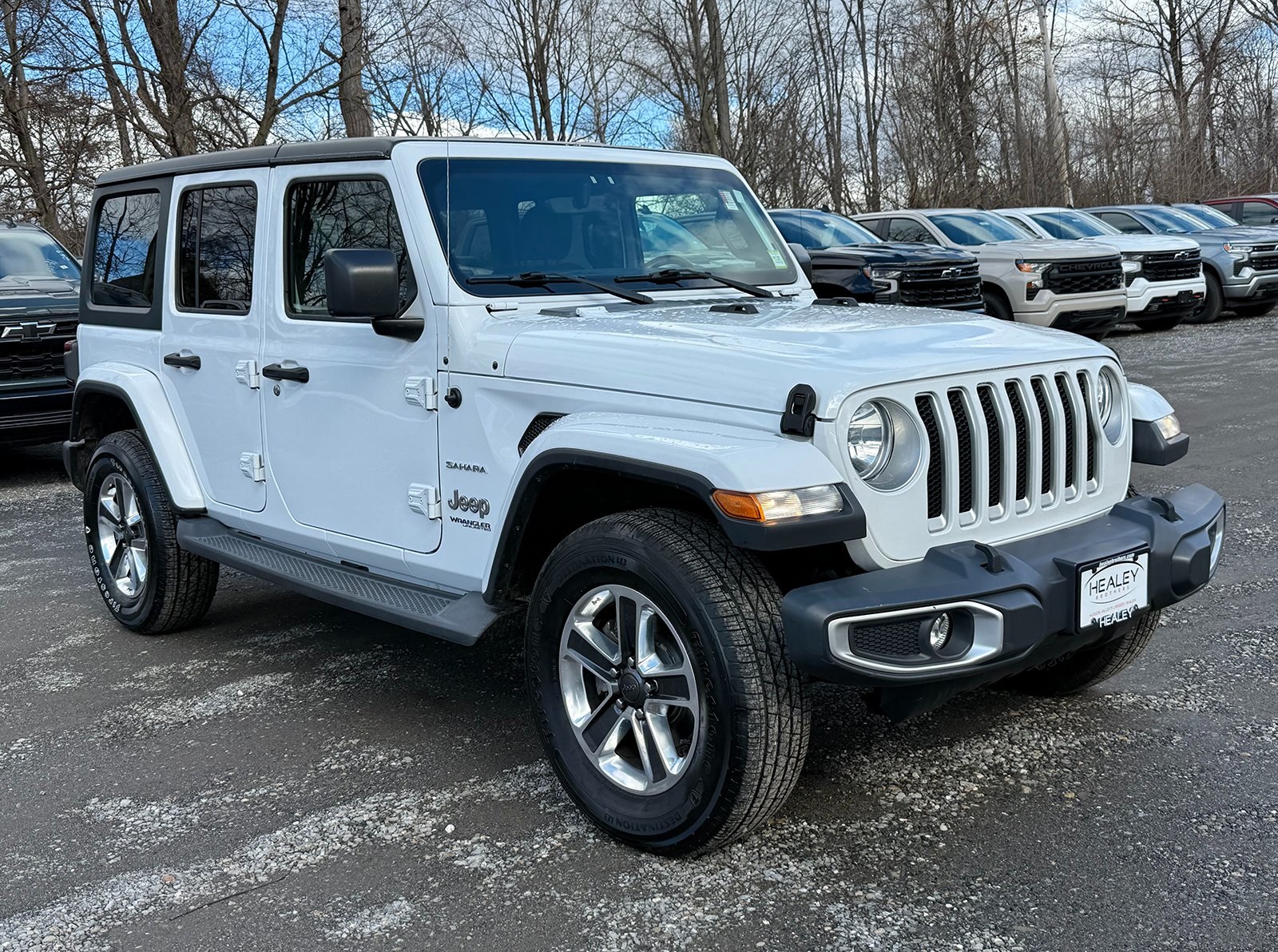 Photo view of 2018 Jeep Wrangler Unlimited in White
