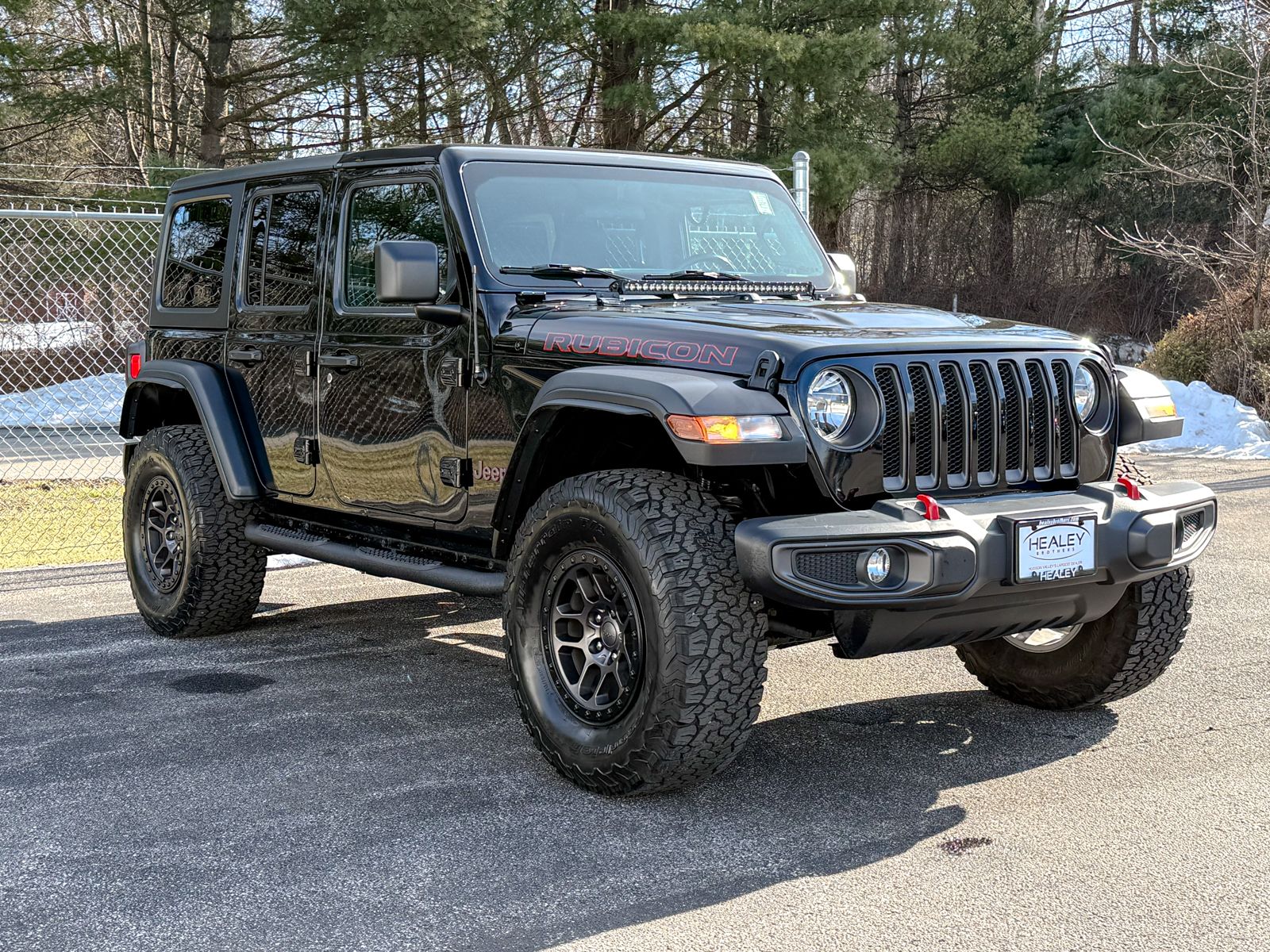 Photo view of 2021 Jeep Wrangler in Black