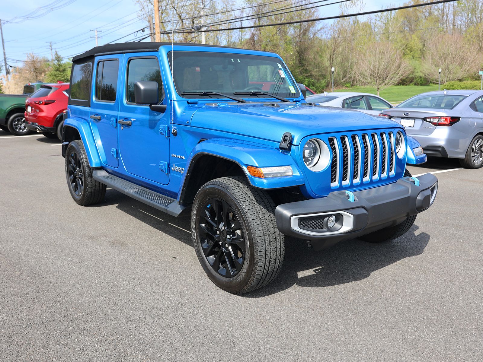 Photo view of 2023 Jeep Wrangler 4xe in Blue