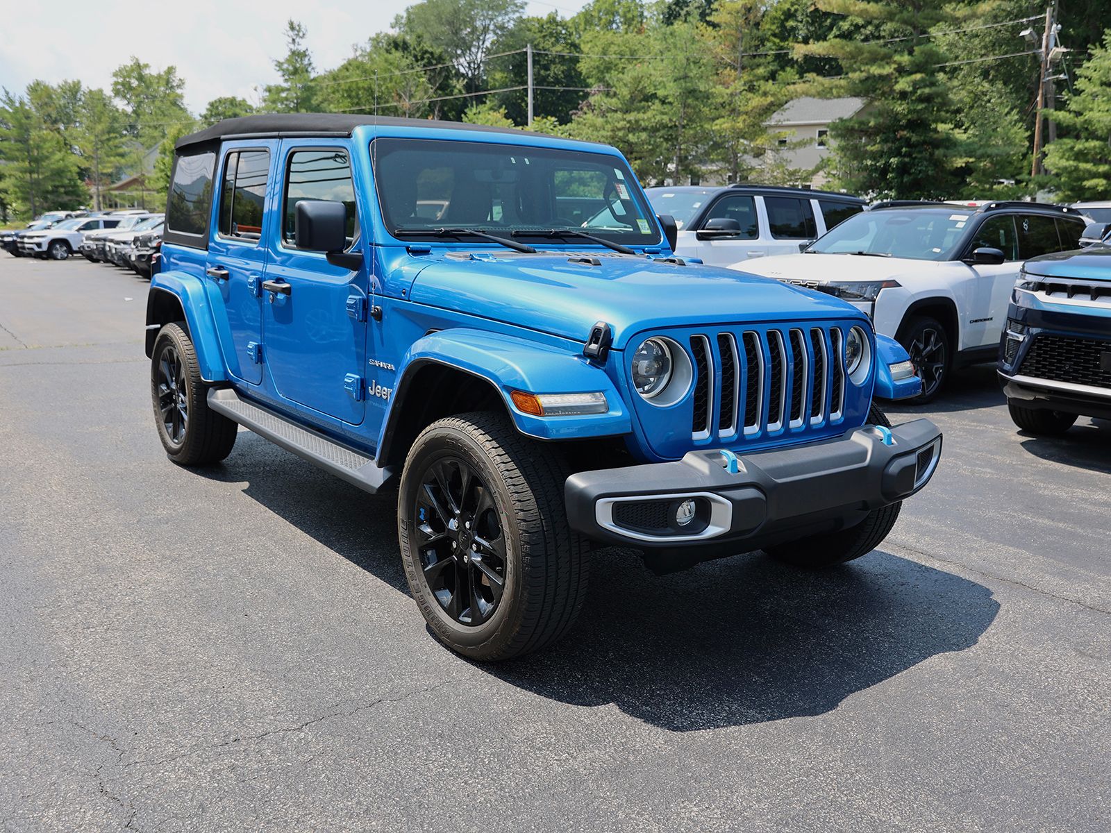 Photo view of 2023 Jeep Wrangler 4xe in