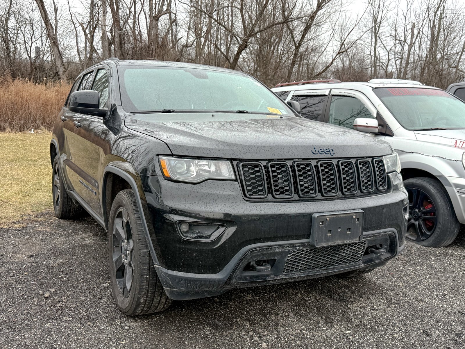 Photo view of 2019 Jeep Grand Cherokee in Black
