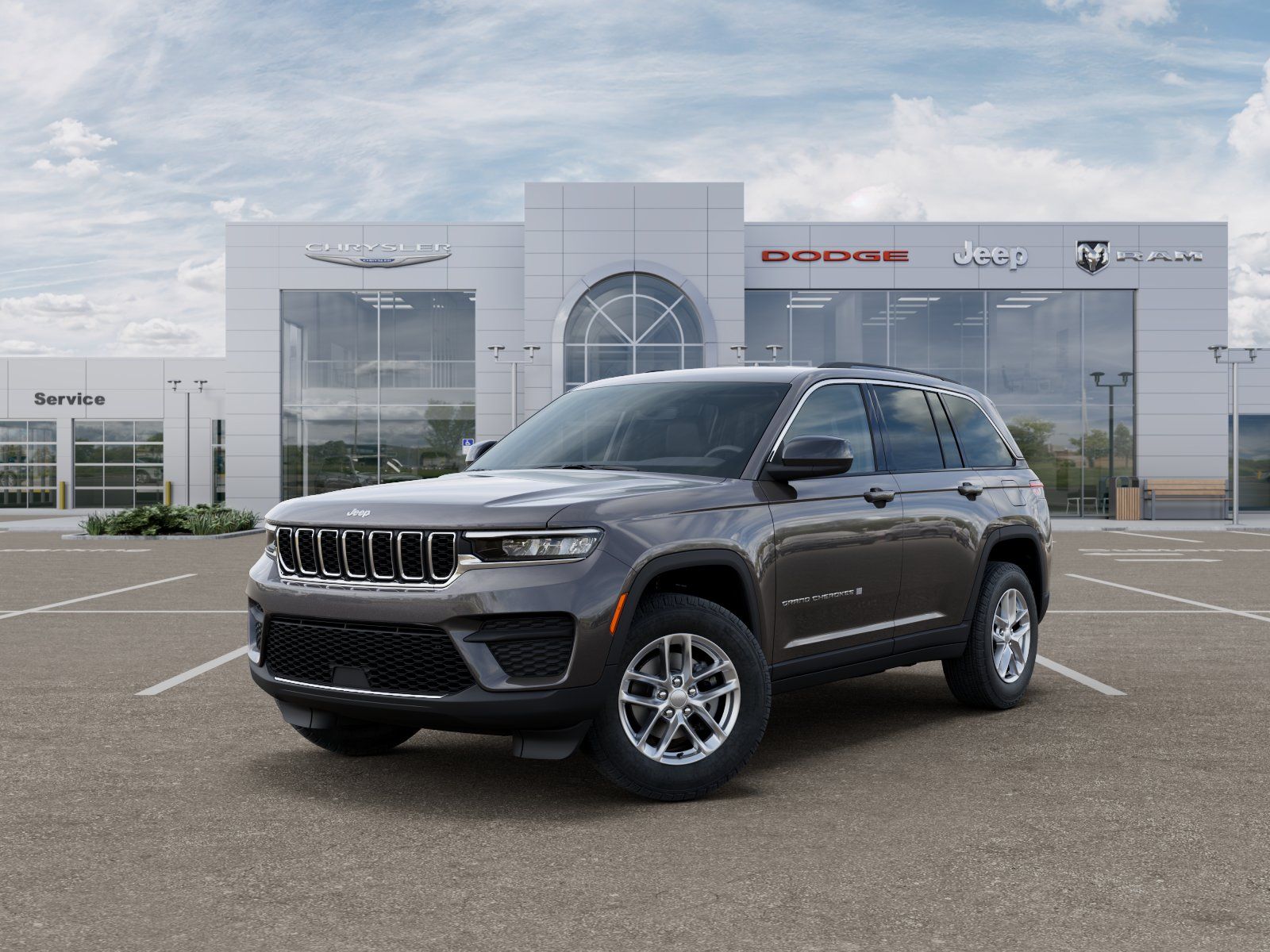 Photo view of 2026 Jeep Grand Cherokee in Gray