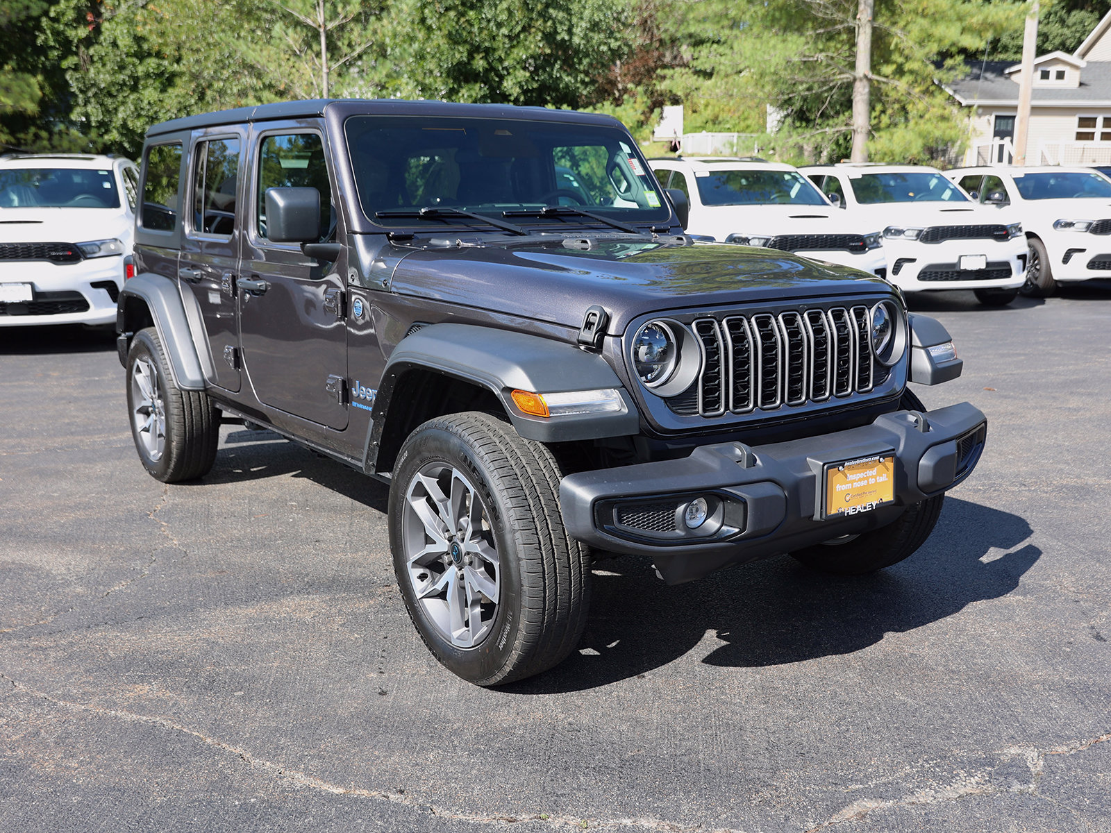 Photo view of 2025 Jeep Wrangler 4xe in Gray
