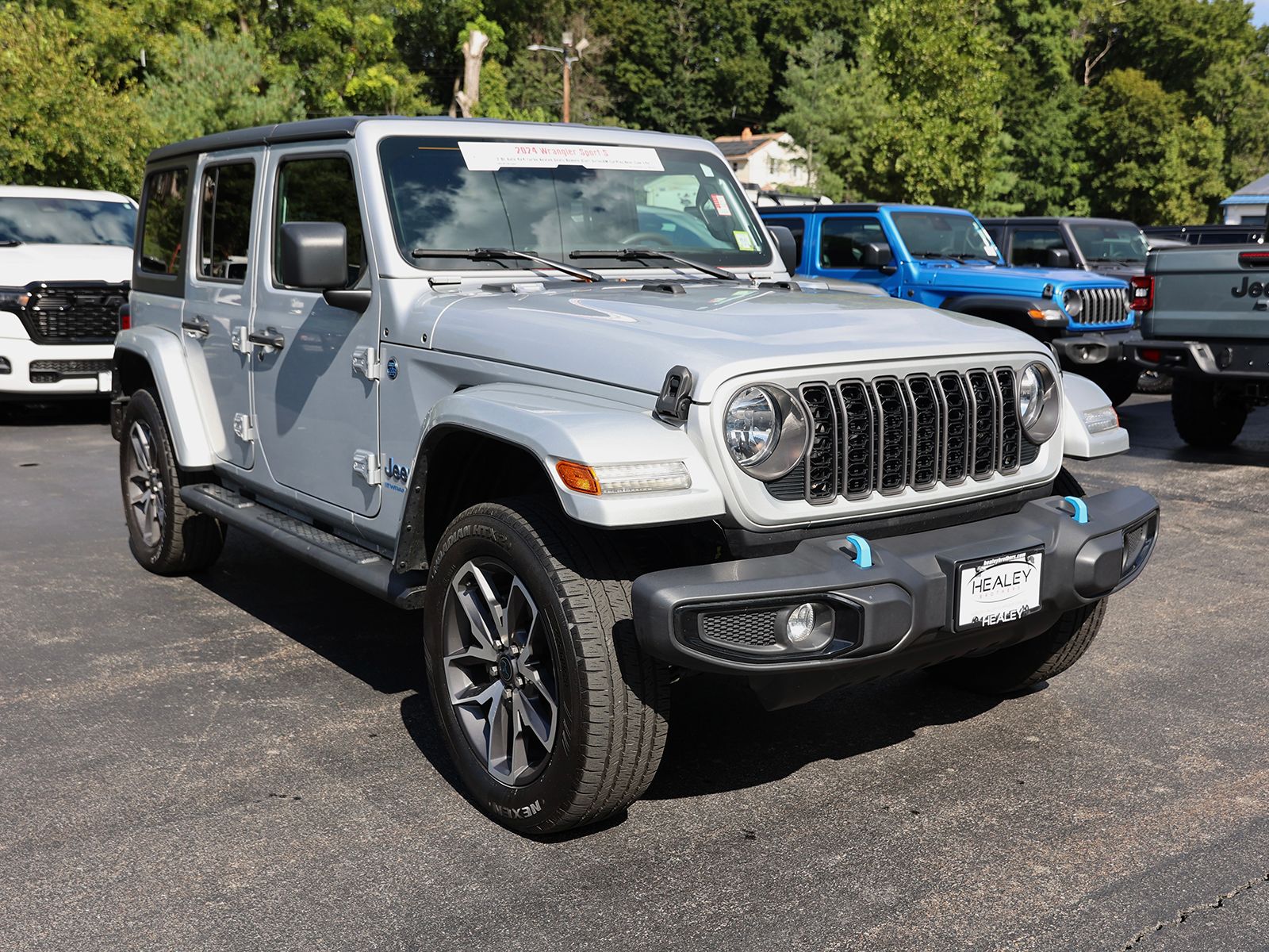 Photo view of 2024 Jeep Wrangler 4xe in Silver