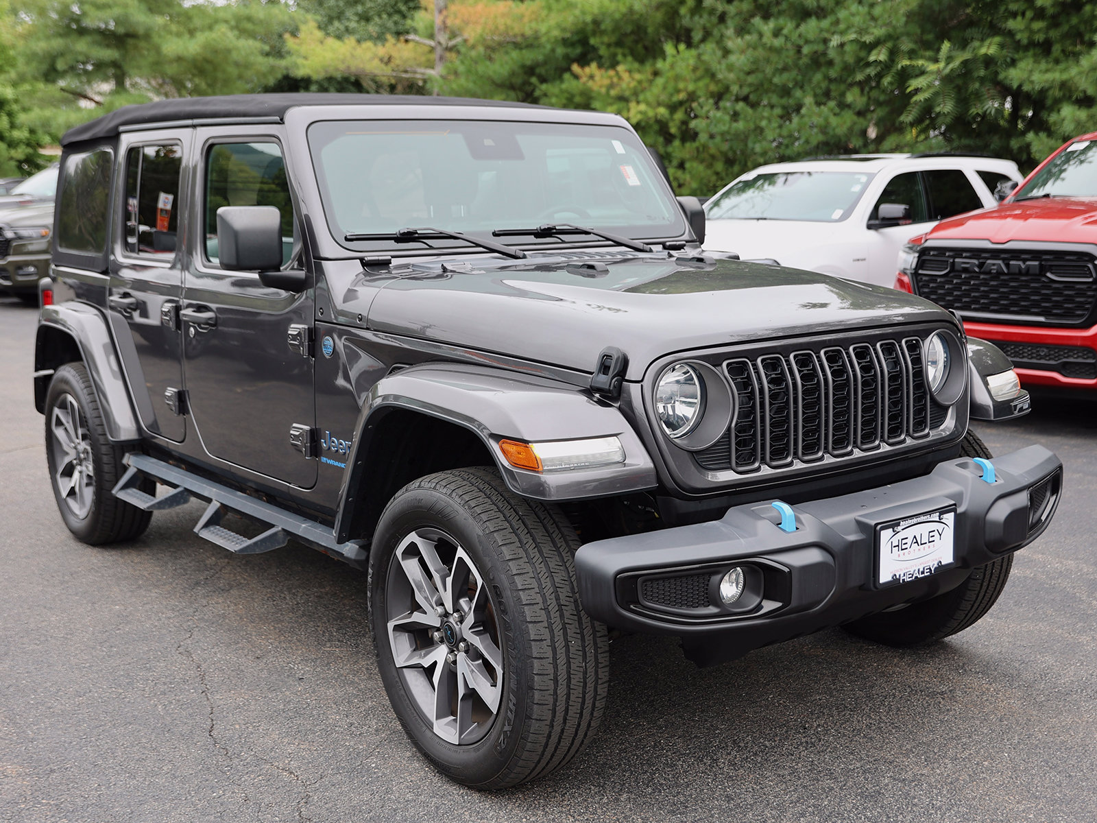 Photo view of 2024 Jeep Wrangler 4xe in Gray