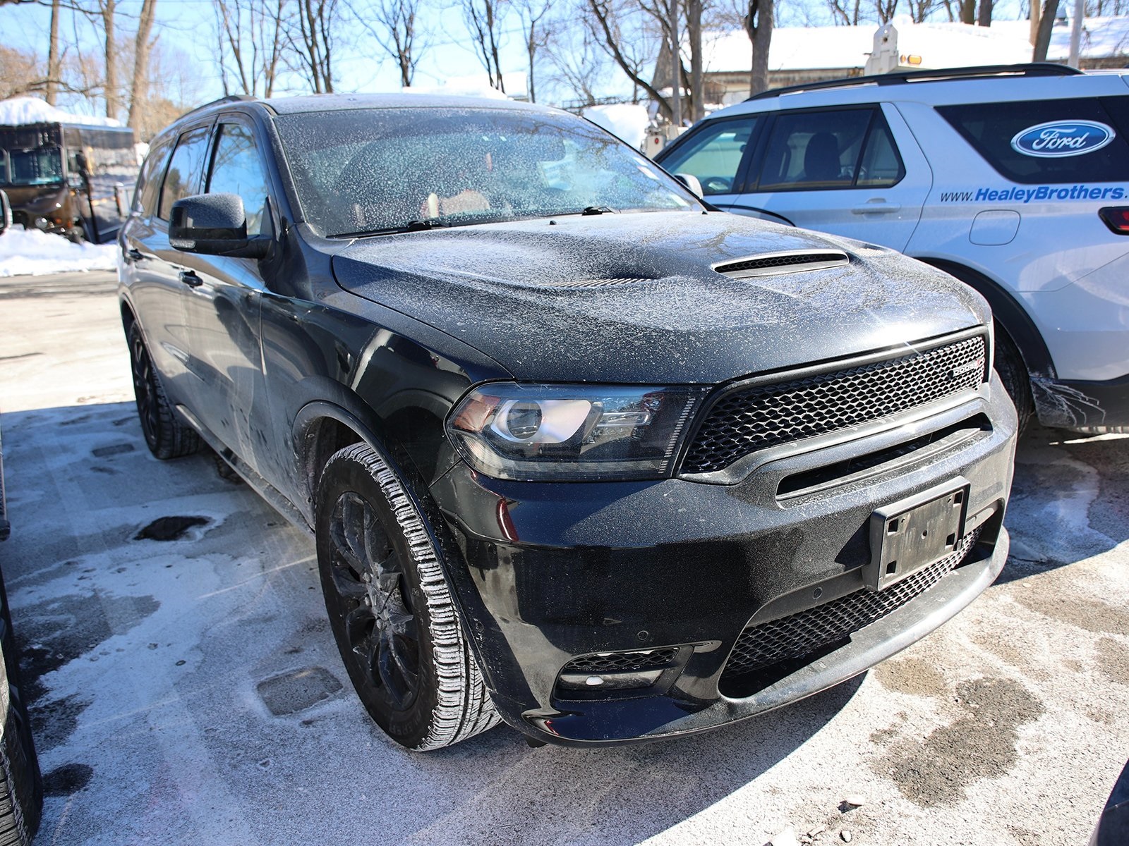 Photo view of 2019 Dodge Durango in 