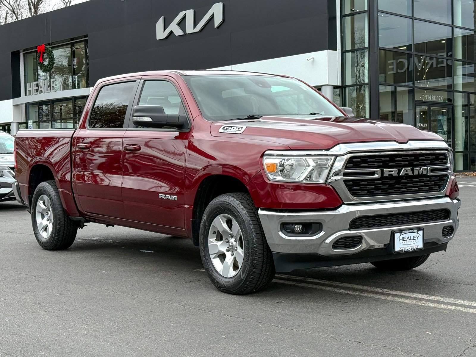 Photo view of 2022 Ram 1500 in Red