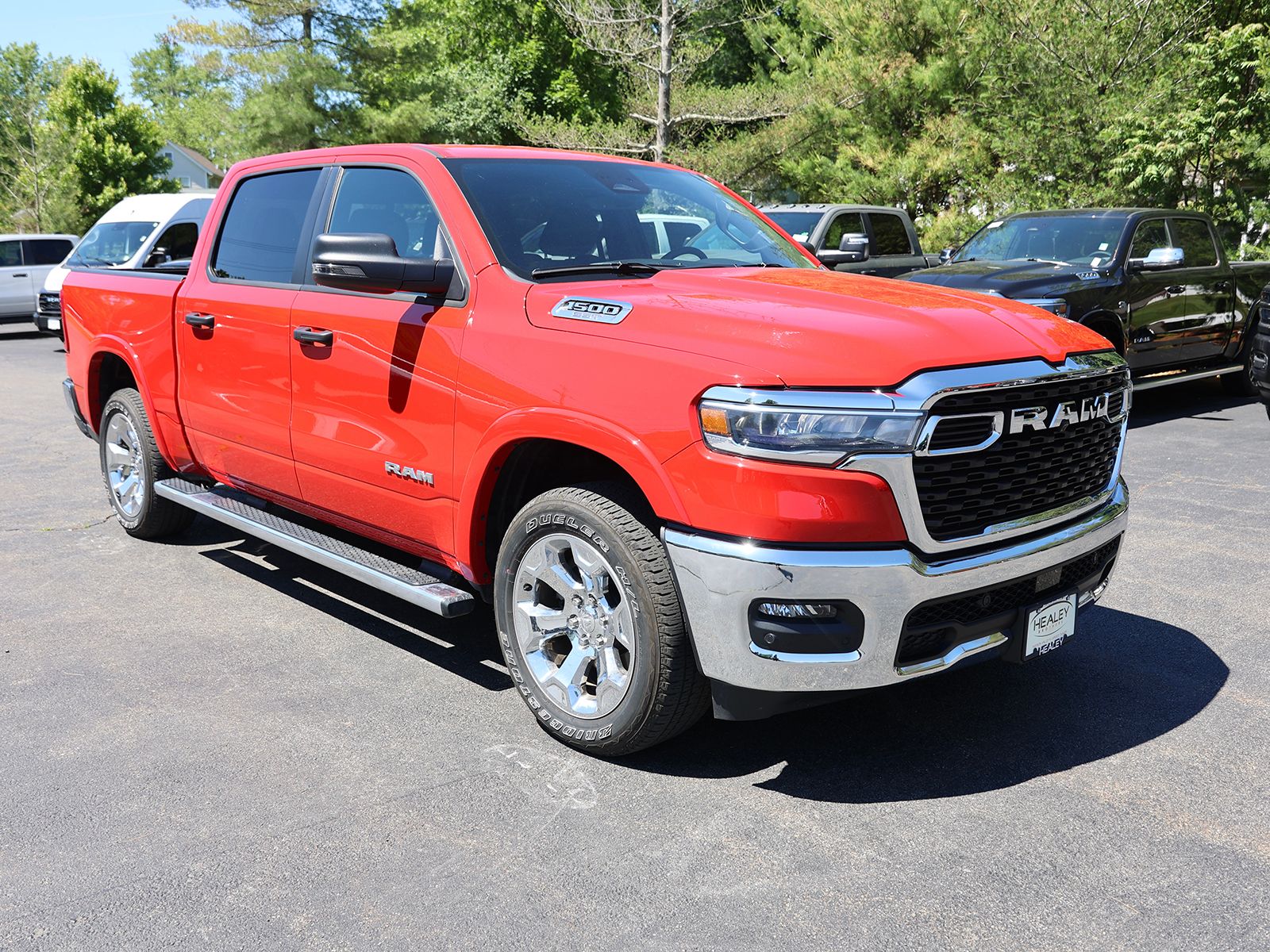 Photo view of 2025 Ram 1500 in Red