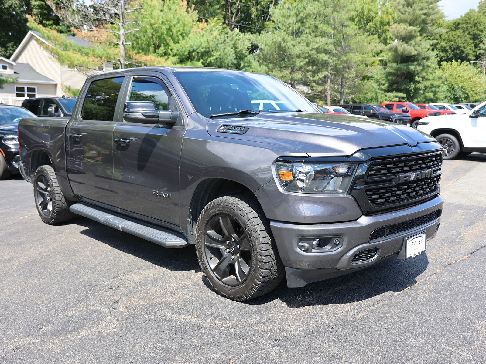 Photo view of 2024 Ram 1500 in Gray