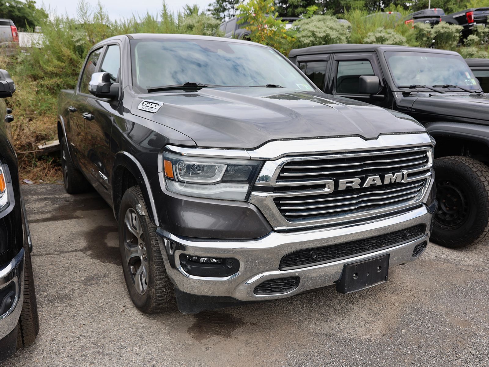 Photo view of 2021 Ram 1500 in Black