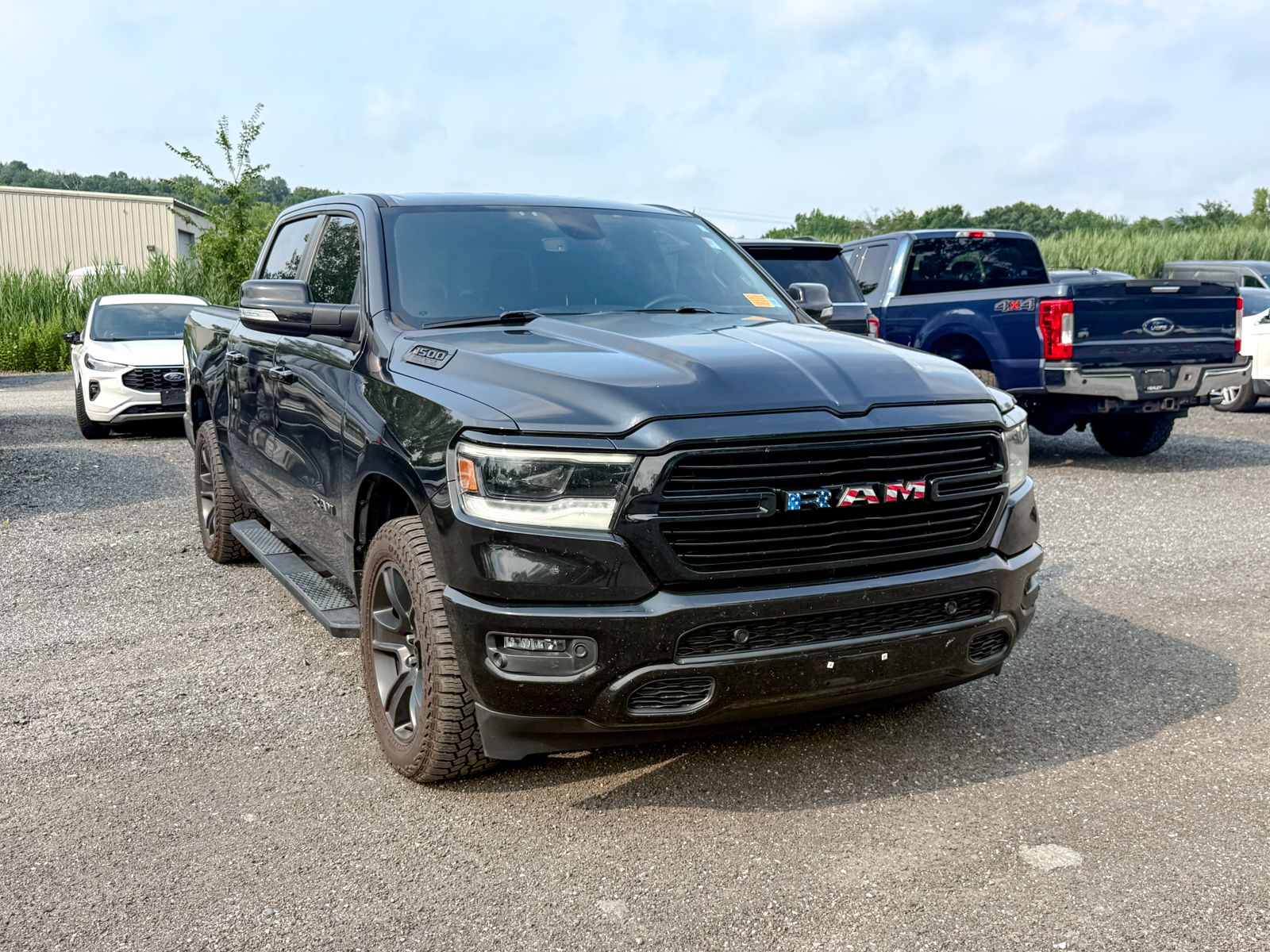 Photo view of 2020 Ram 1500 in Black
