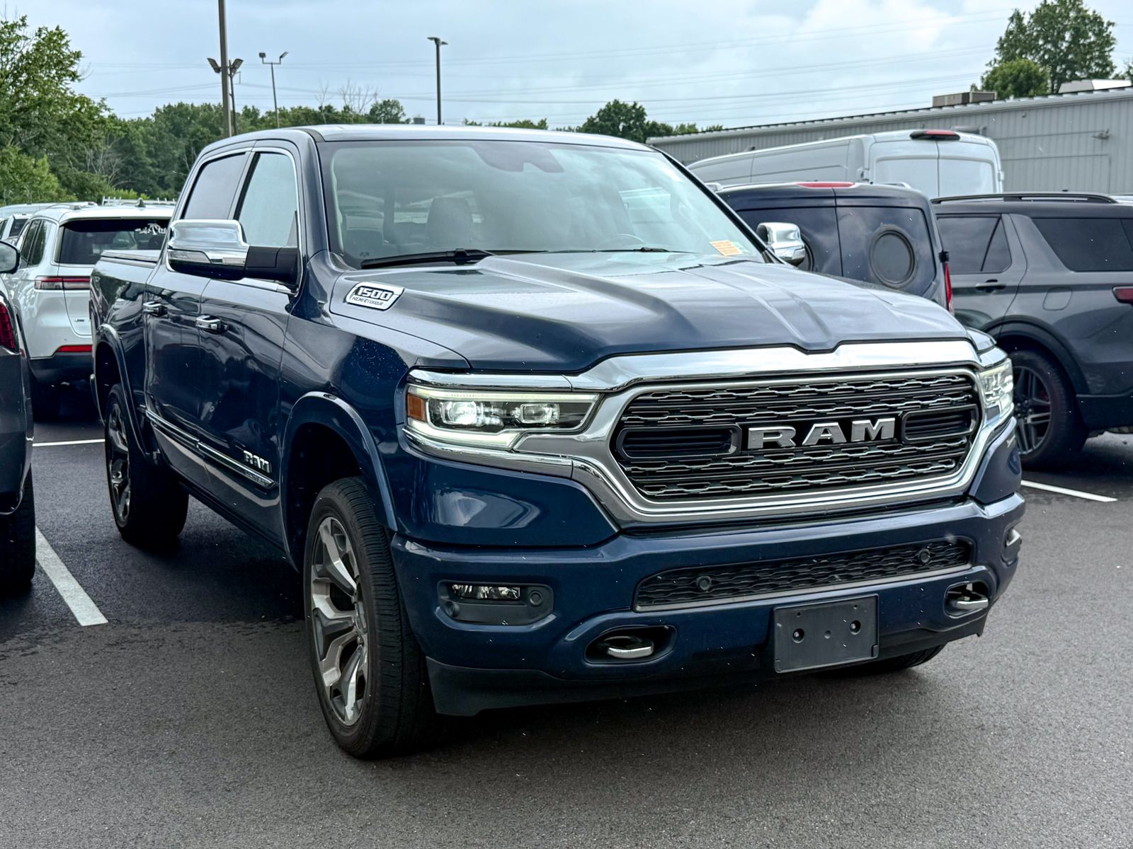 Photo view of 2022 Ram 1500 in Blue