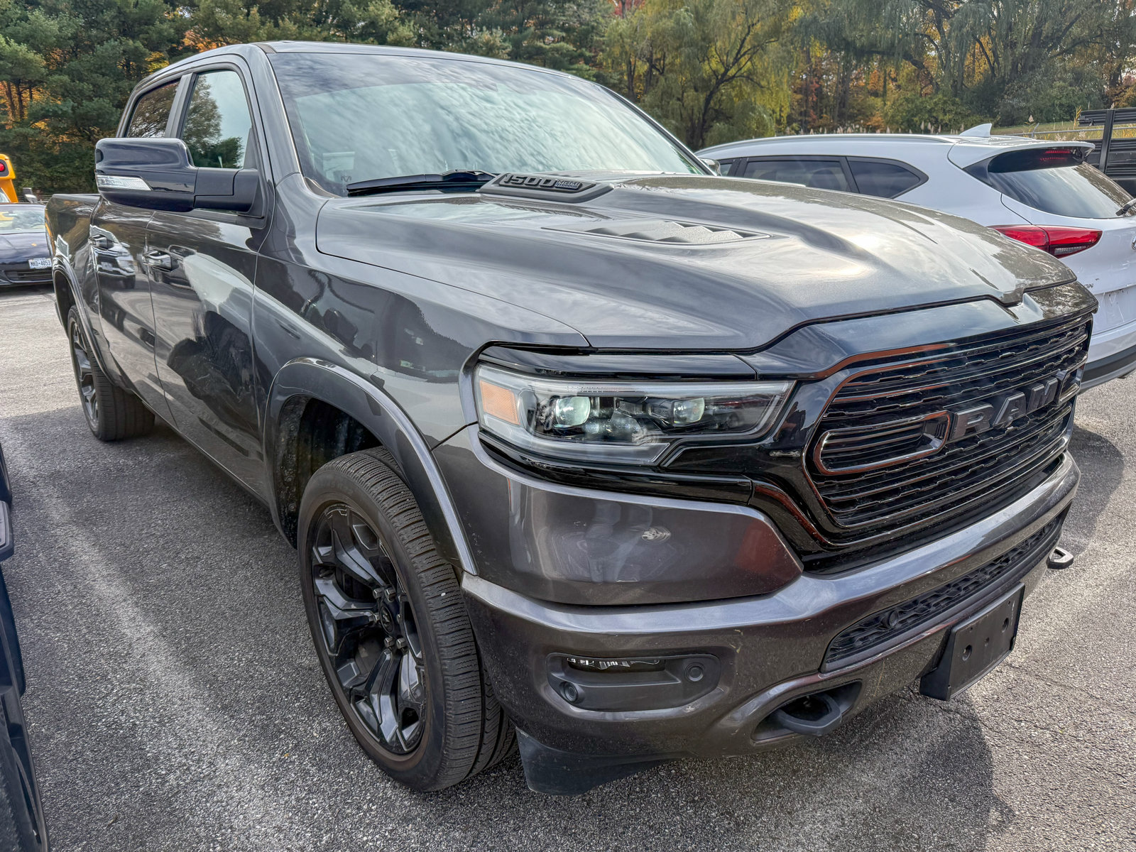Photo view of 2021 Ram 1500 in Gray
