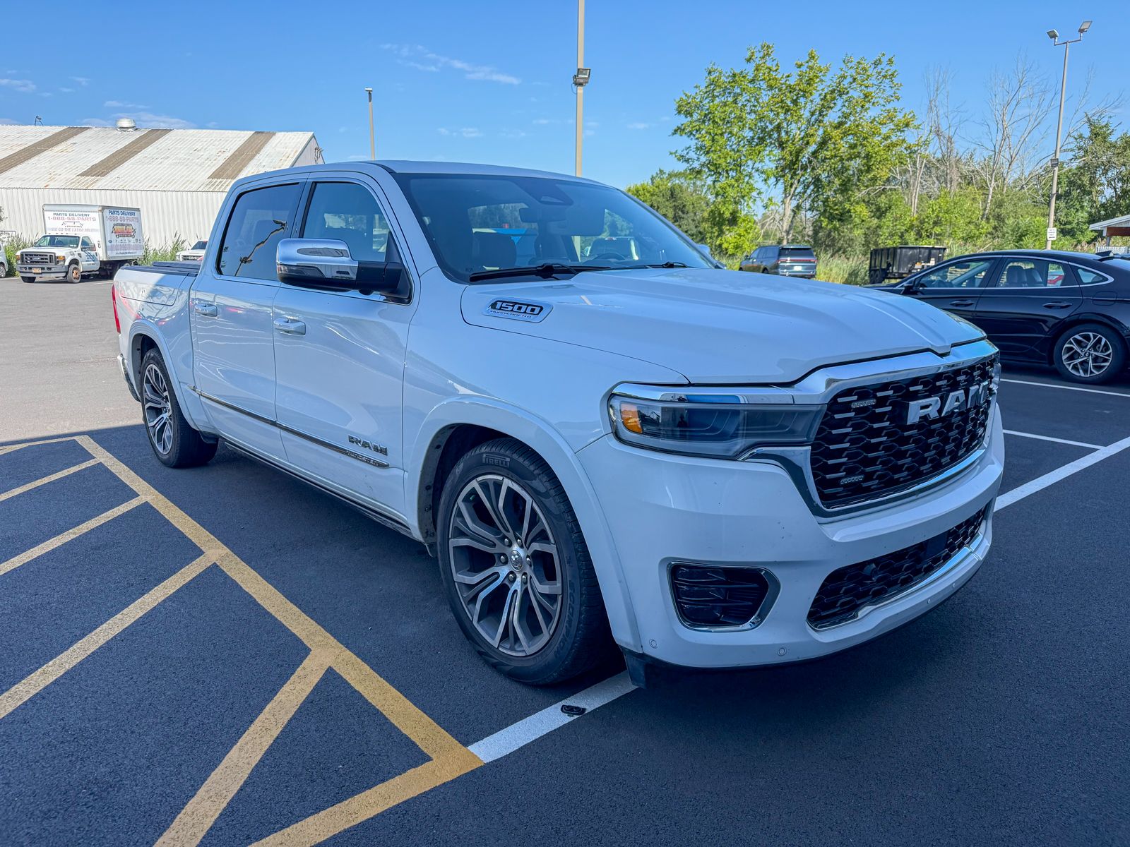Photo view of 2026 Ram 1500 in White