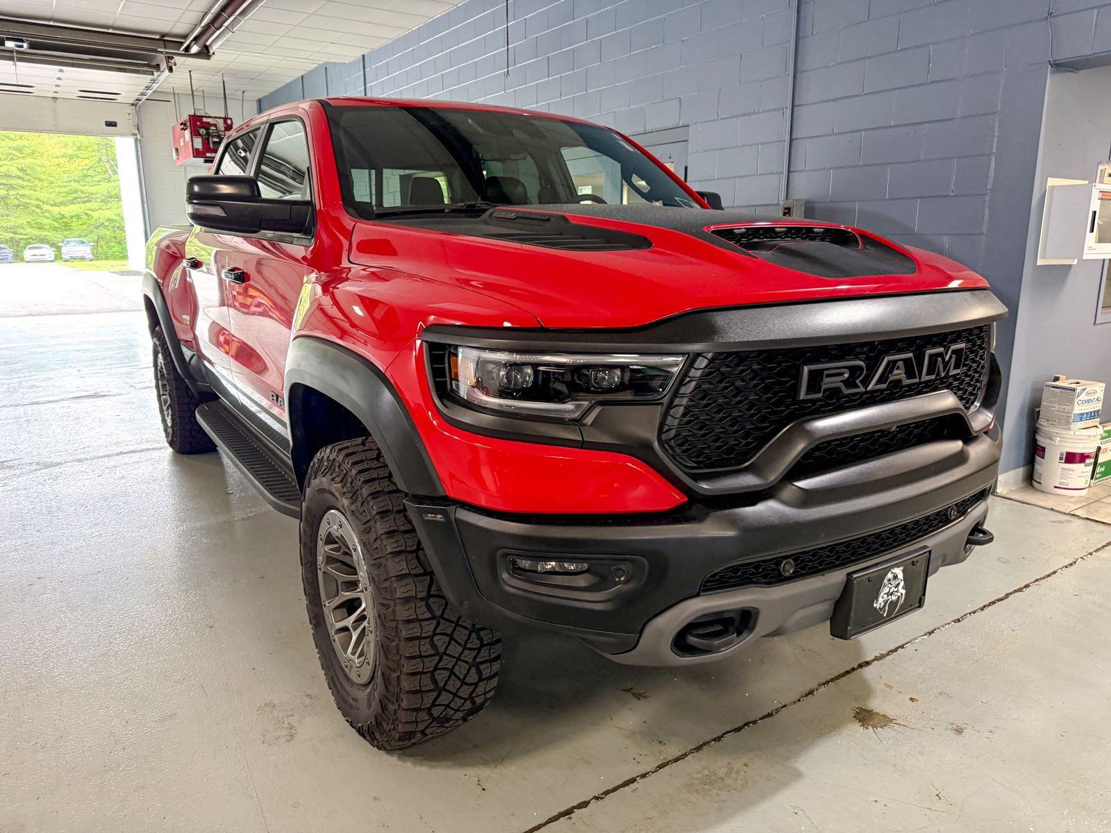 Photo view of 2024 Ram 1500 in Red