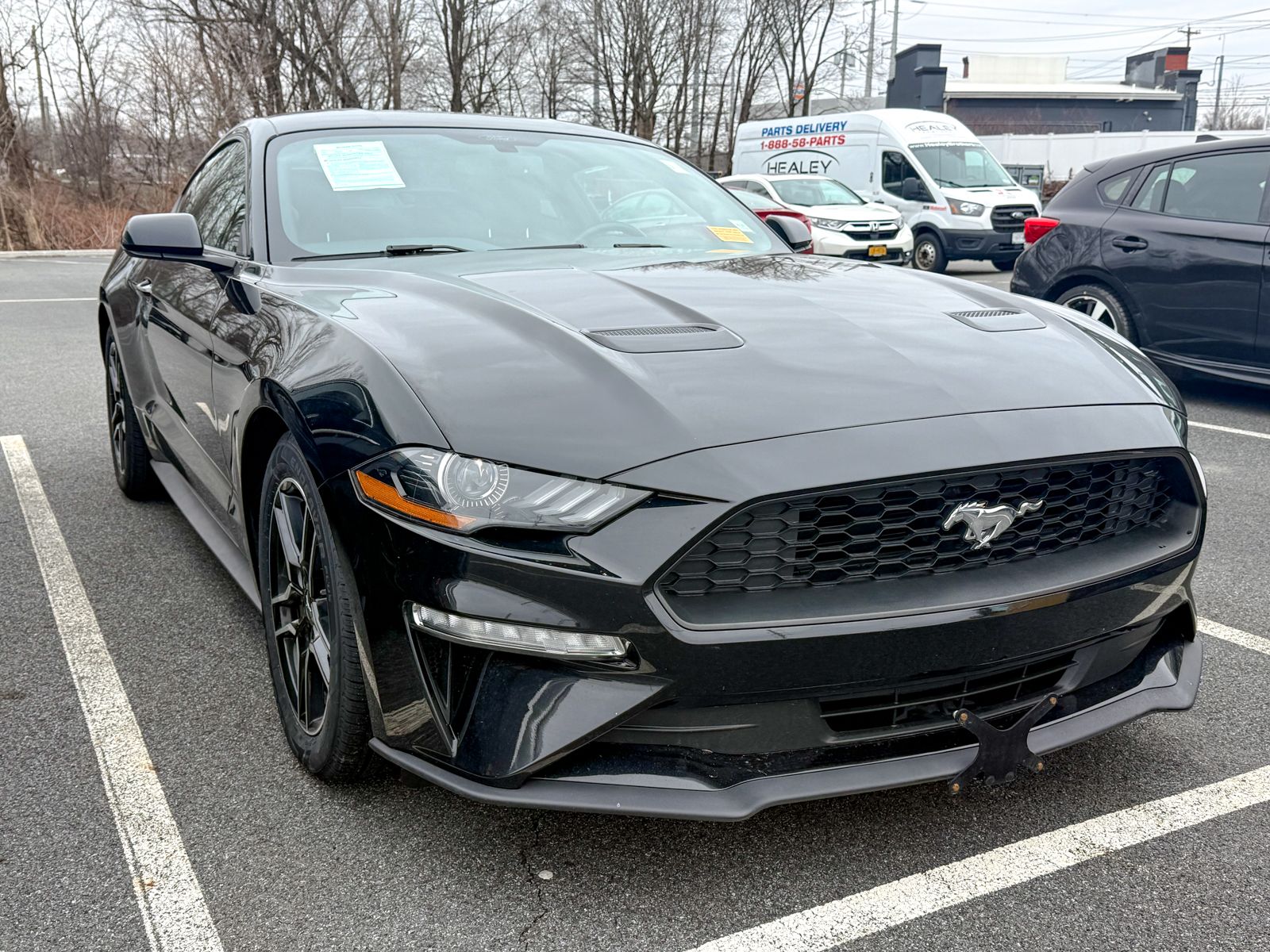 Photo view of 2020 Ford Mustang in Black