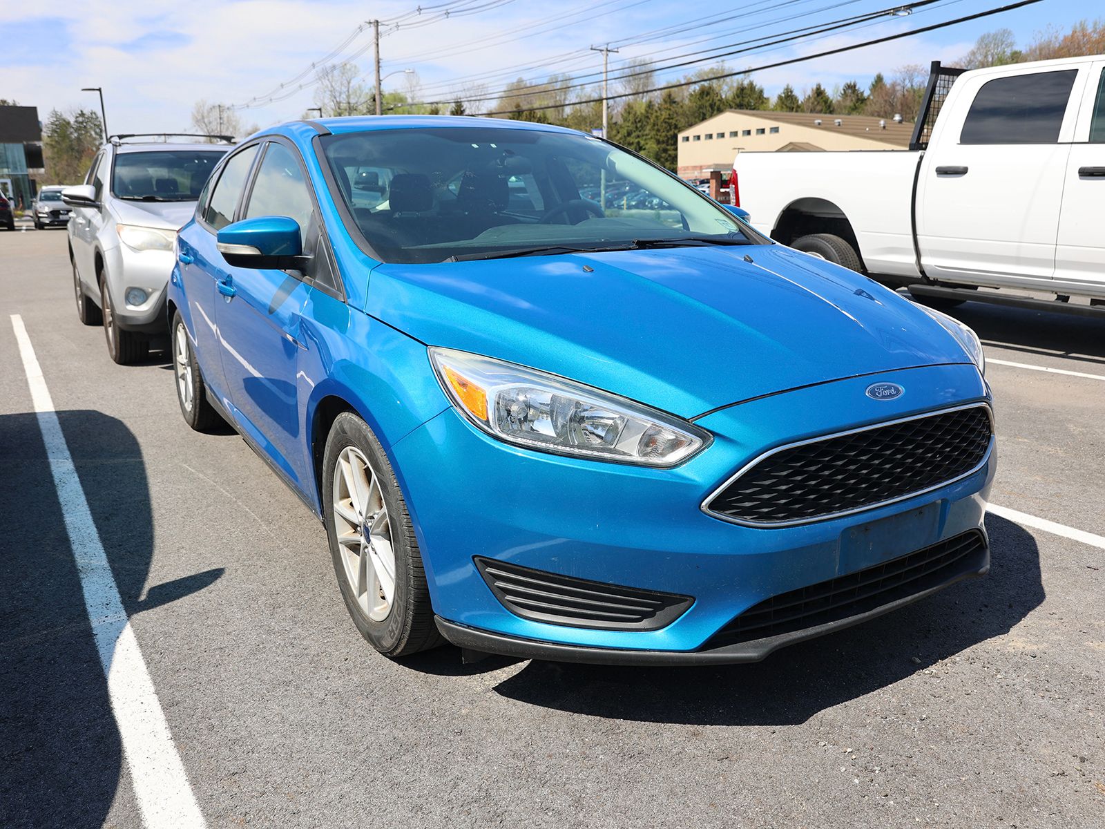 Photo view of 2016 Ford Focus in Blue