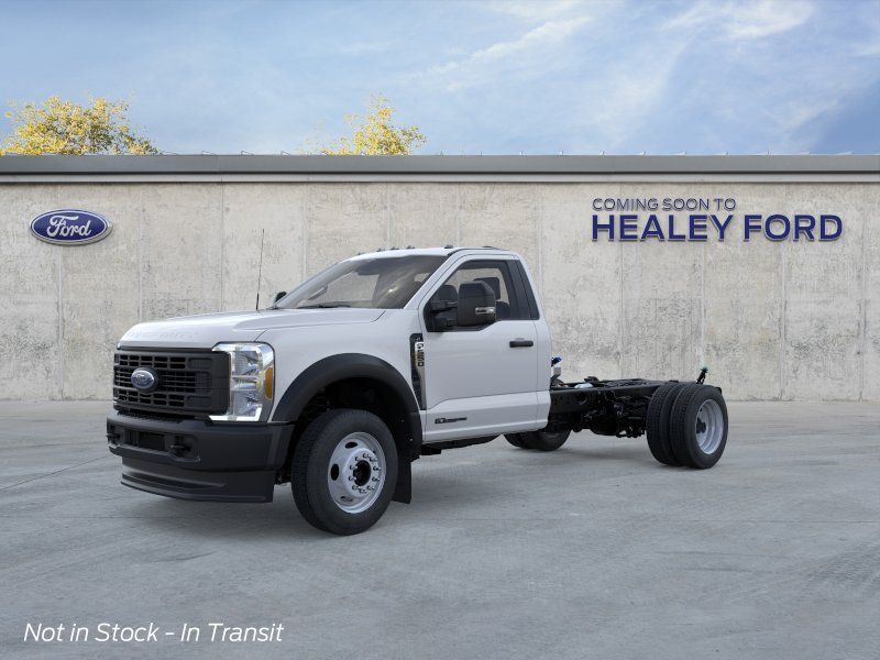 Photo view of 2026 Ford Super Duty Chassis Cab in White