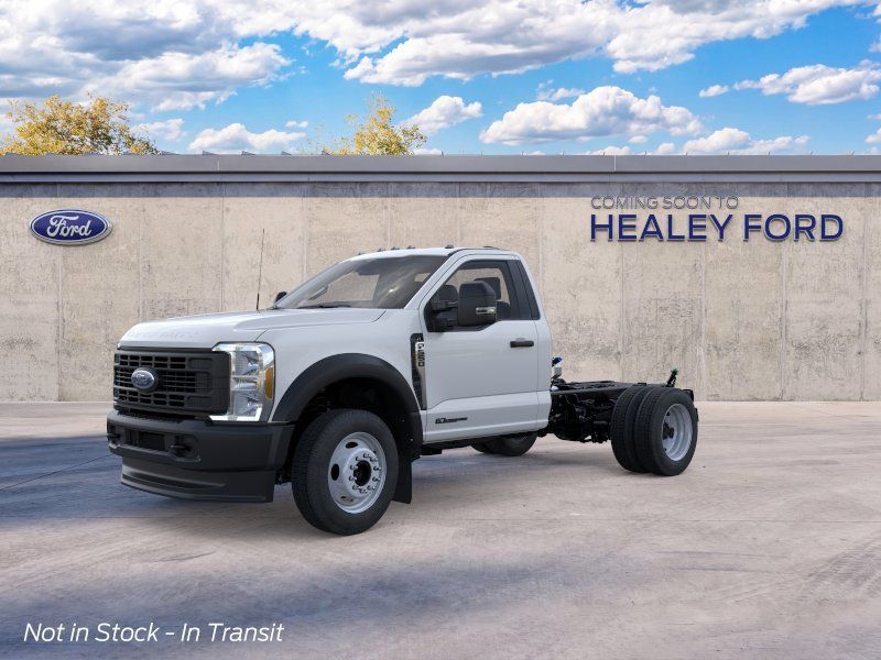 Photo view of 2026 Ford Super Duty Chassis Cab in White
