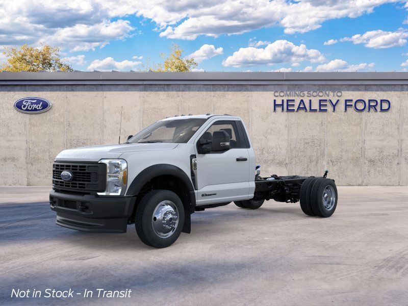 Photo view of 2026 Ford Super Duty Chassis Cab in White