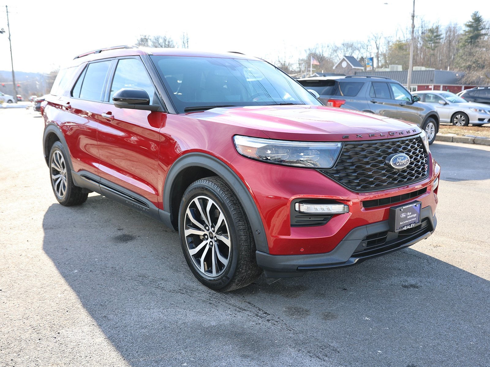 Photo view of 2020 Ford Explorer in Red