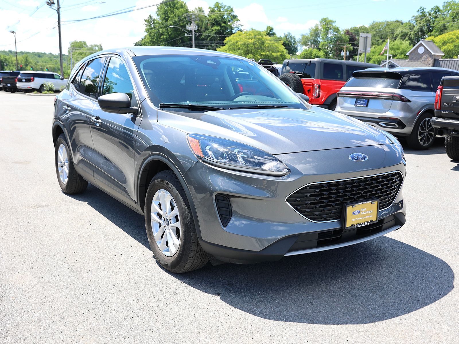 Photo view of 2022 Ford Escape in Gray