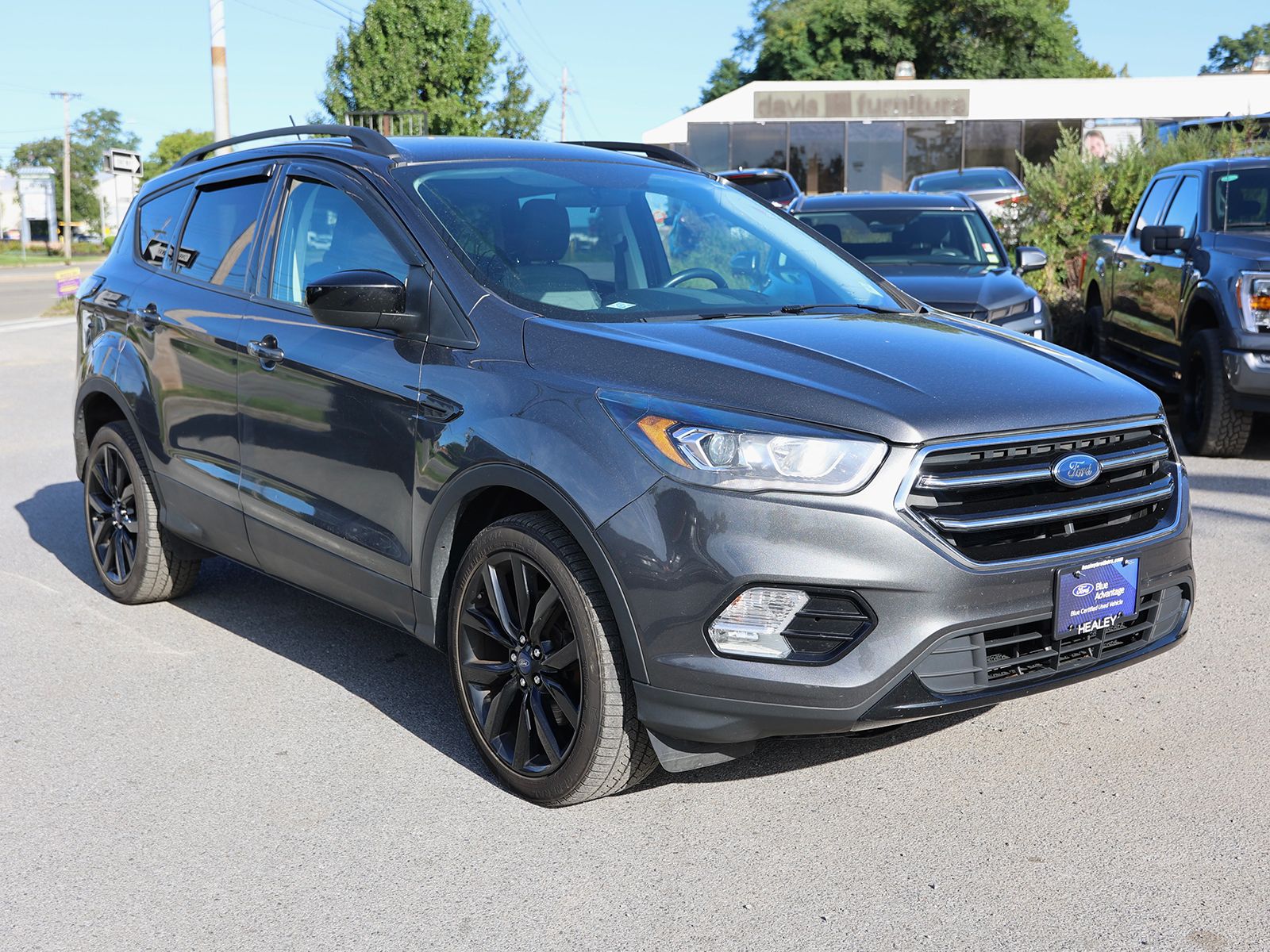Photo view of 2018 Ford Escape in Gray