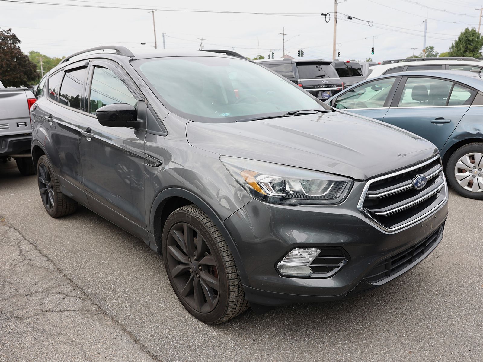 Photo view of 2018 Ford Escape in Gray