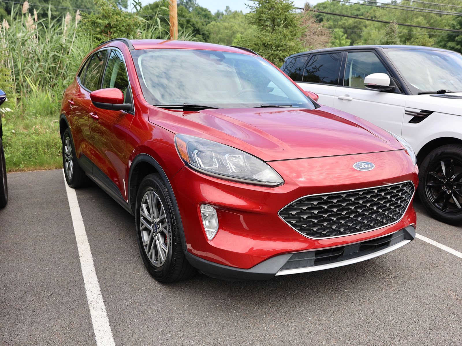 Photo view of 2021 Ford Escape in Red
