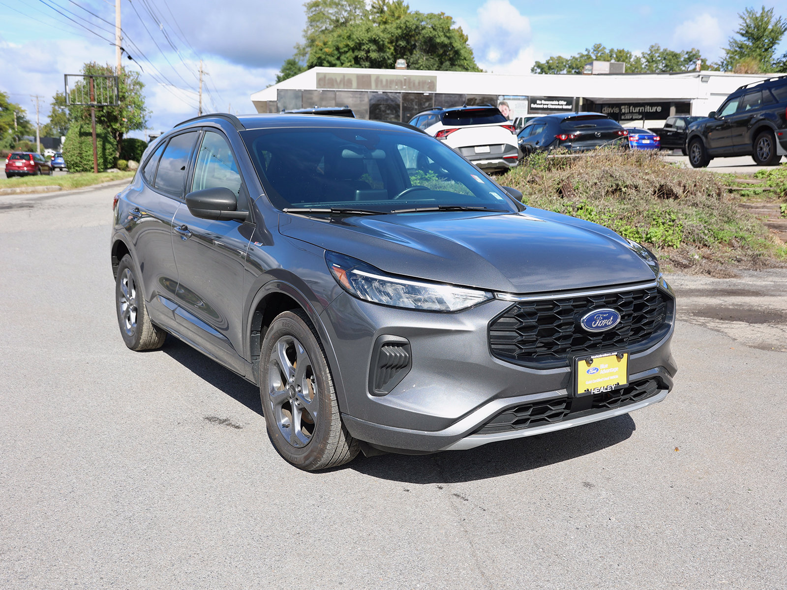 Photo view of 2024 Ford Escape in Gray