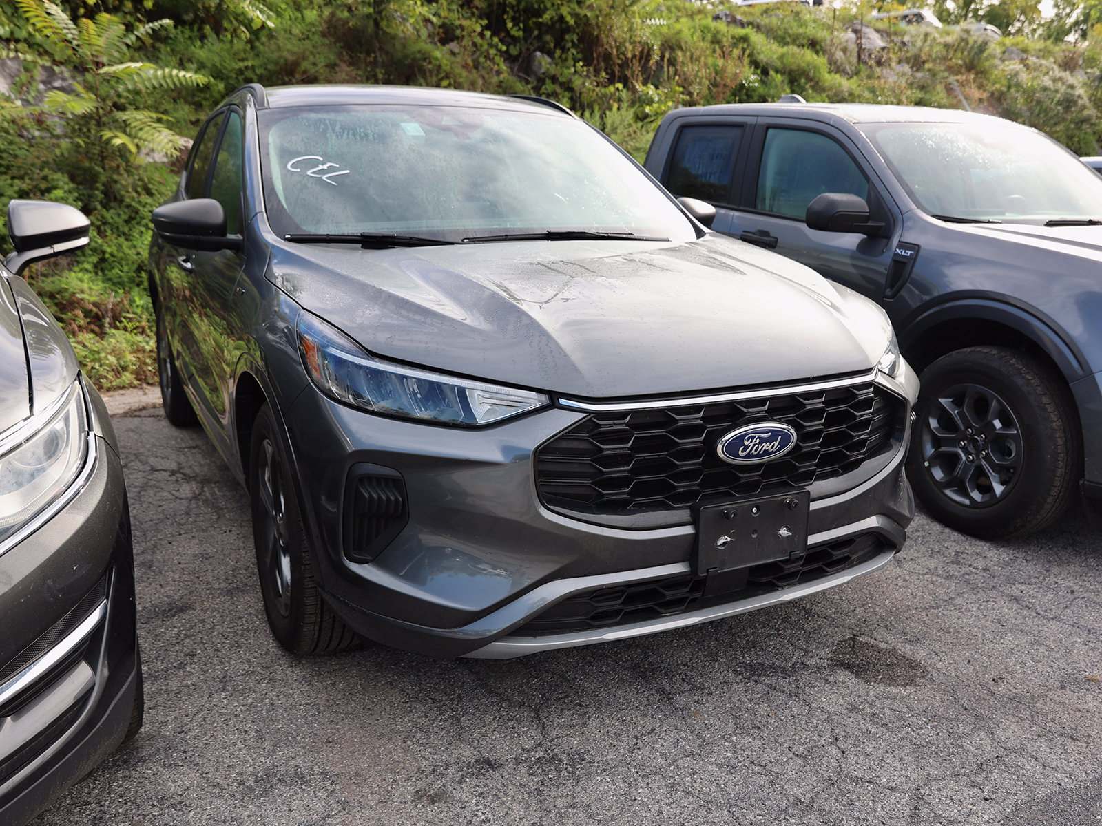 Photo view of 2024 Ford Escape in Gray
