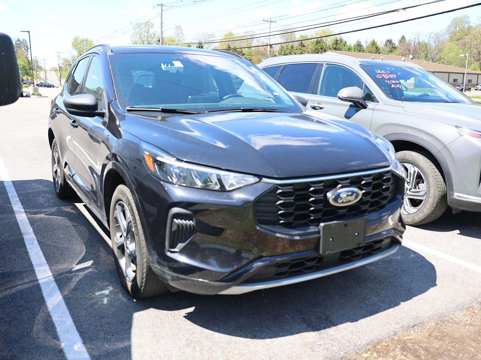 Photo view of 2024 Ford Escape in Black