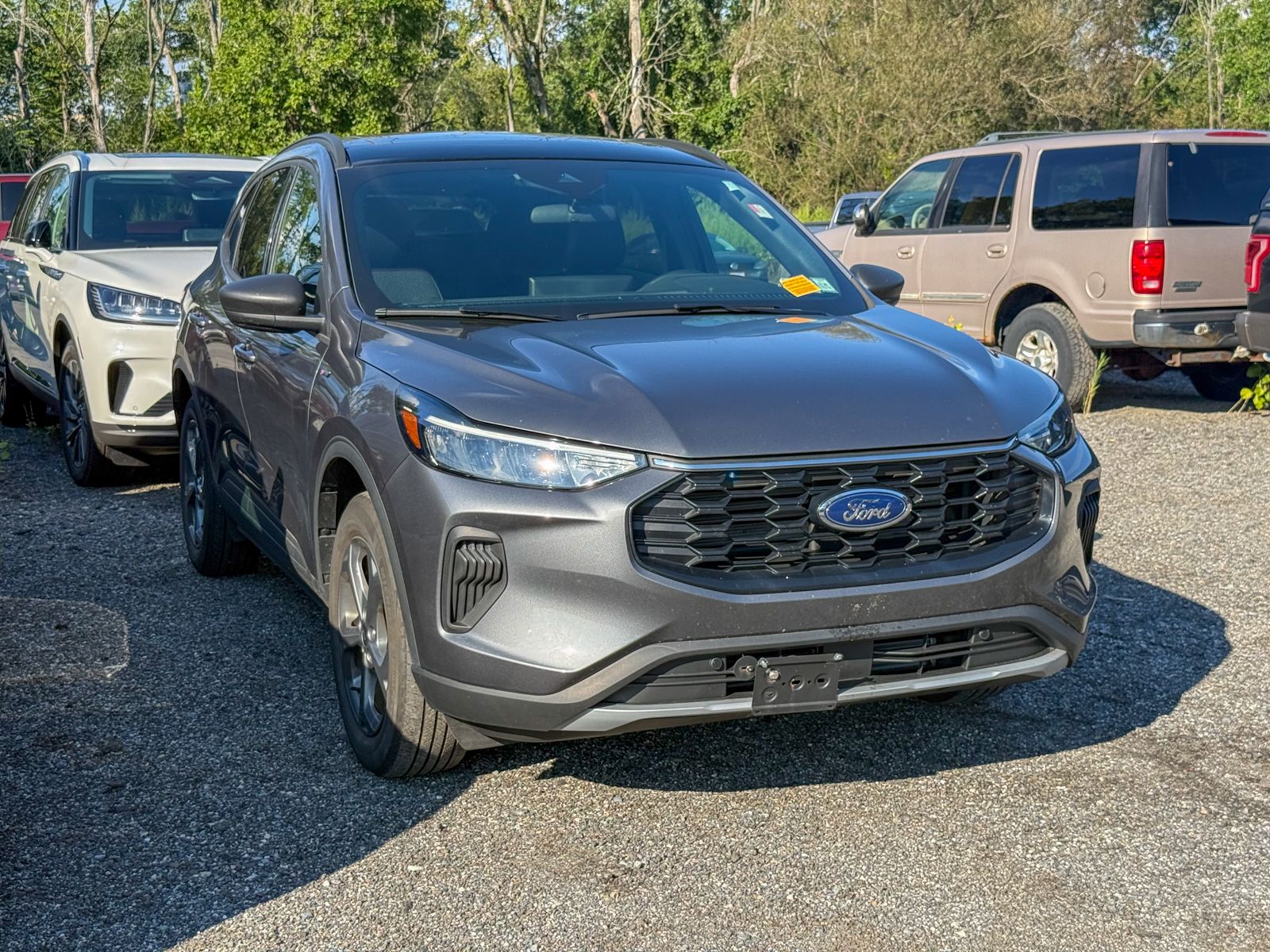 Photo view of 2025 Ford Escape in Gray