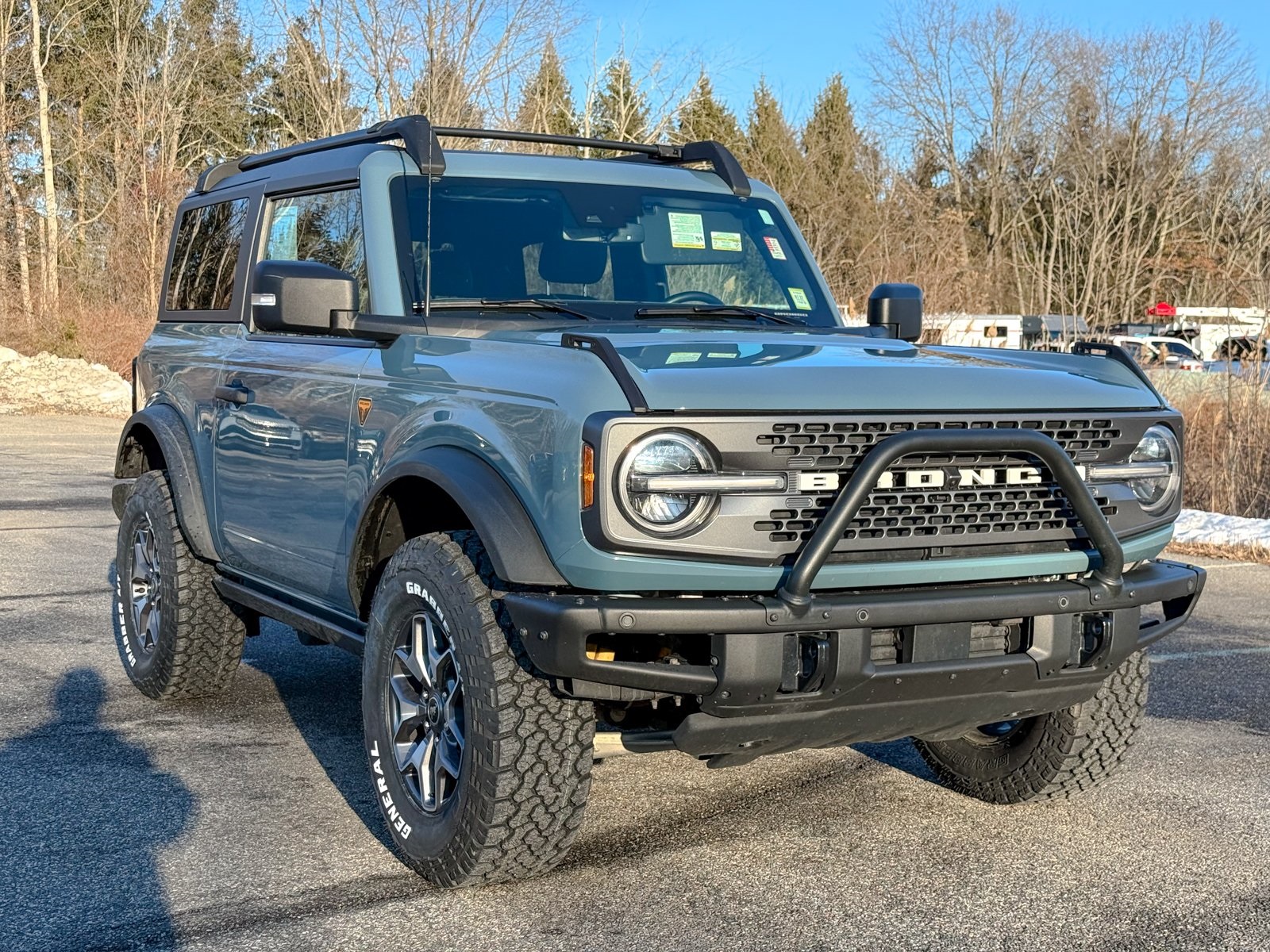 Photo view of 2022 Ford Bronco in Green