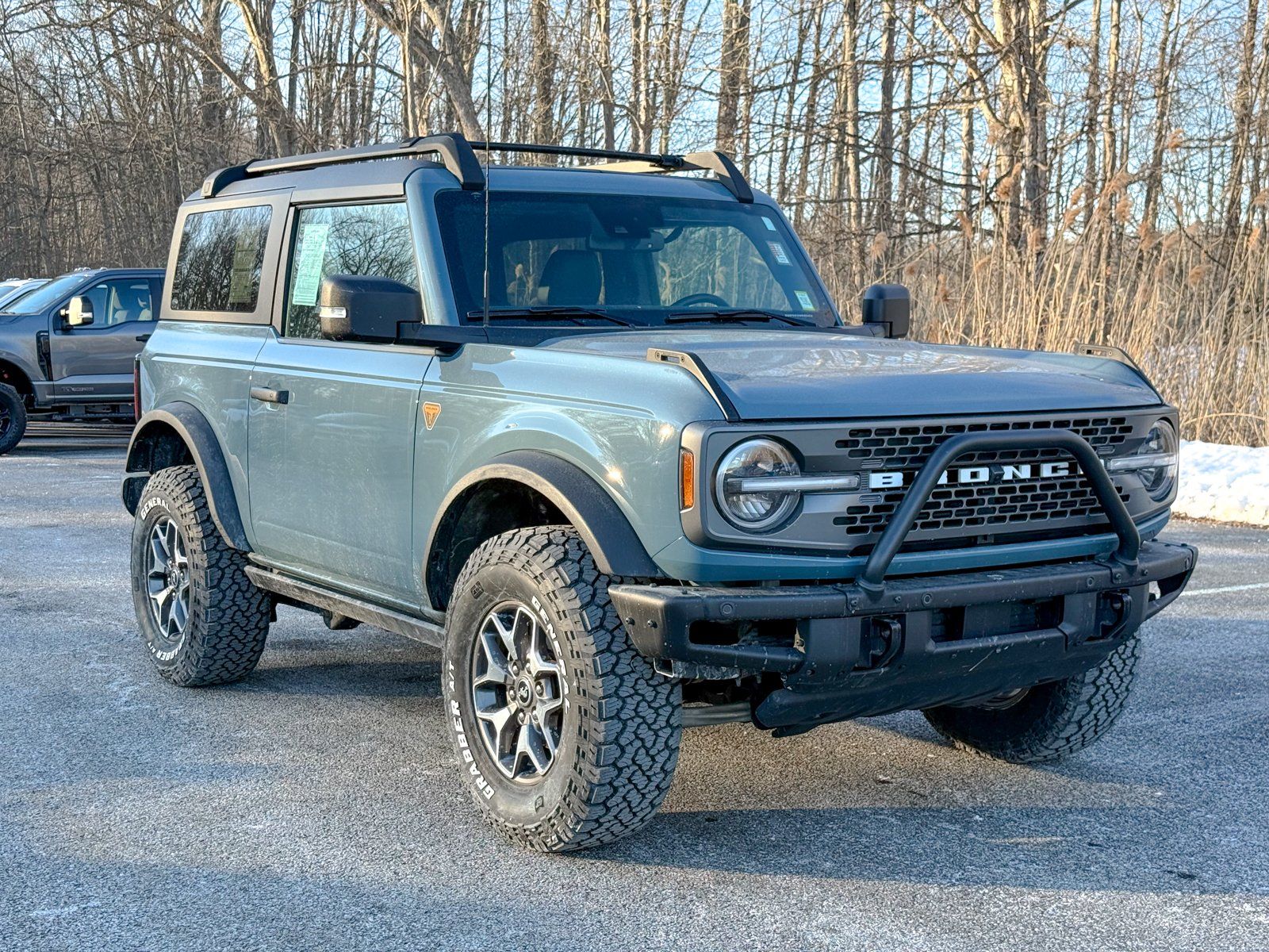 Photo view of 2022 Ford Bronco in Green