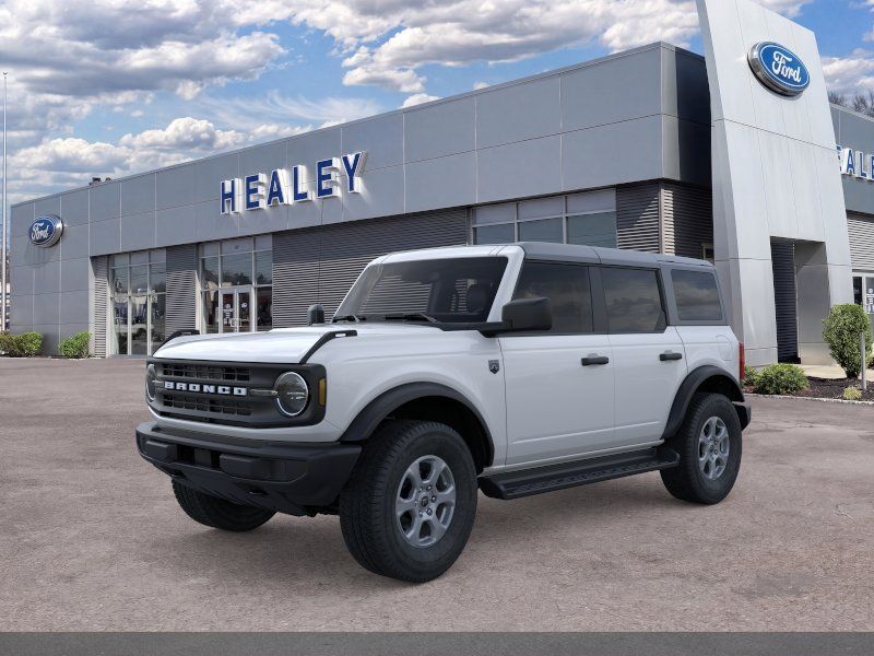 Photo view of 2026 Ford Bronco in White