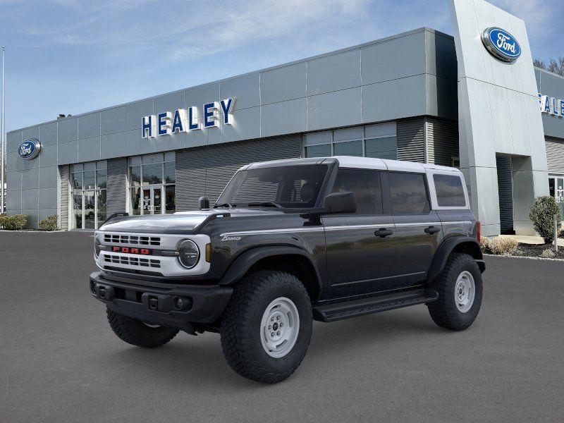 Photo view of 2026 Ford Bronco in Black