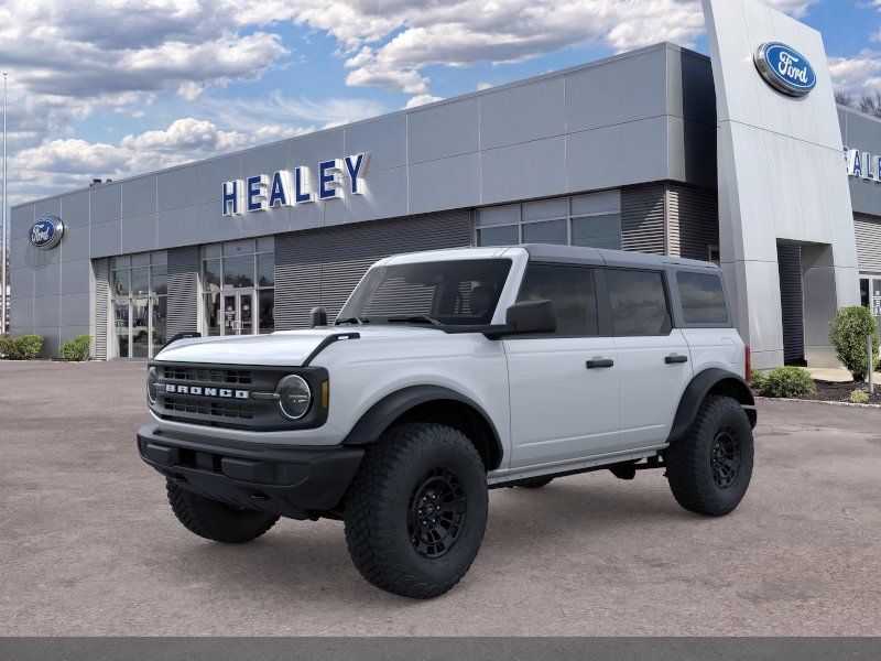 Photo view of 2026 Ford Bronco in White